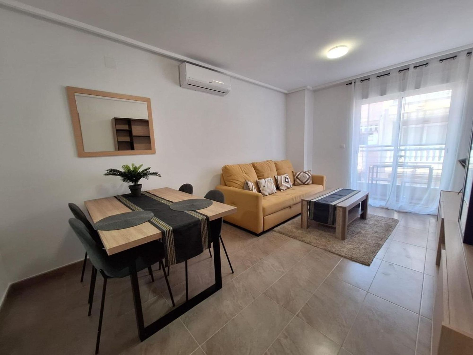 pisos à vendre 2 bd in Torrevieja, Alicante