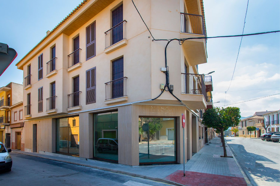 Apartamentos con 3 dormitorios en Hondón de las Nieves, Alicante