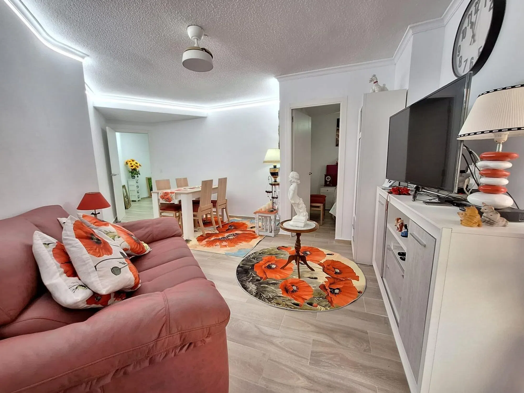 Pisos en venta 3 bd in Torrevieja, Alicante