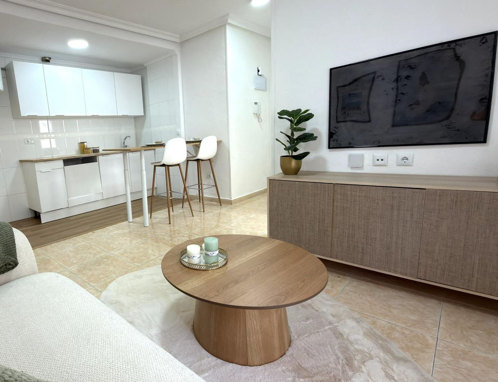 Pisos en venta 2 bd in Torrevieja, Alicante