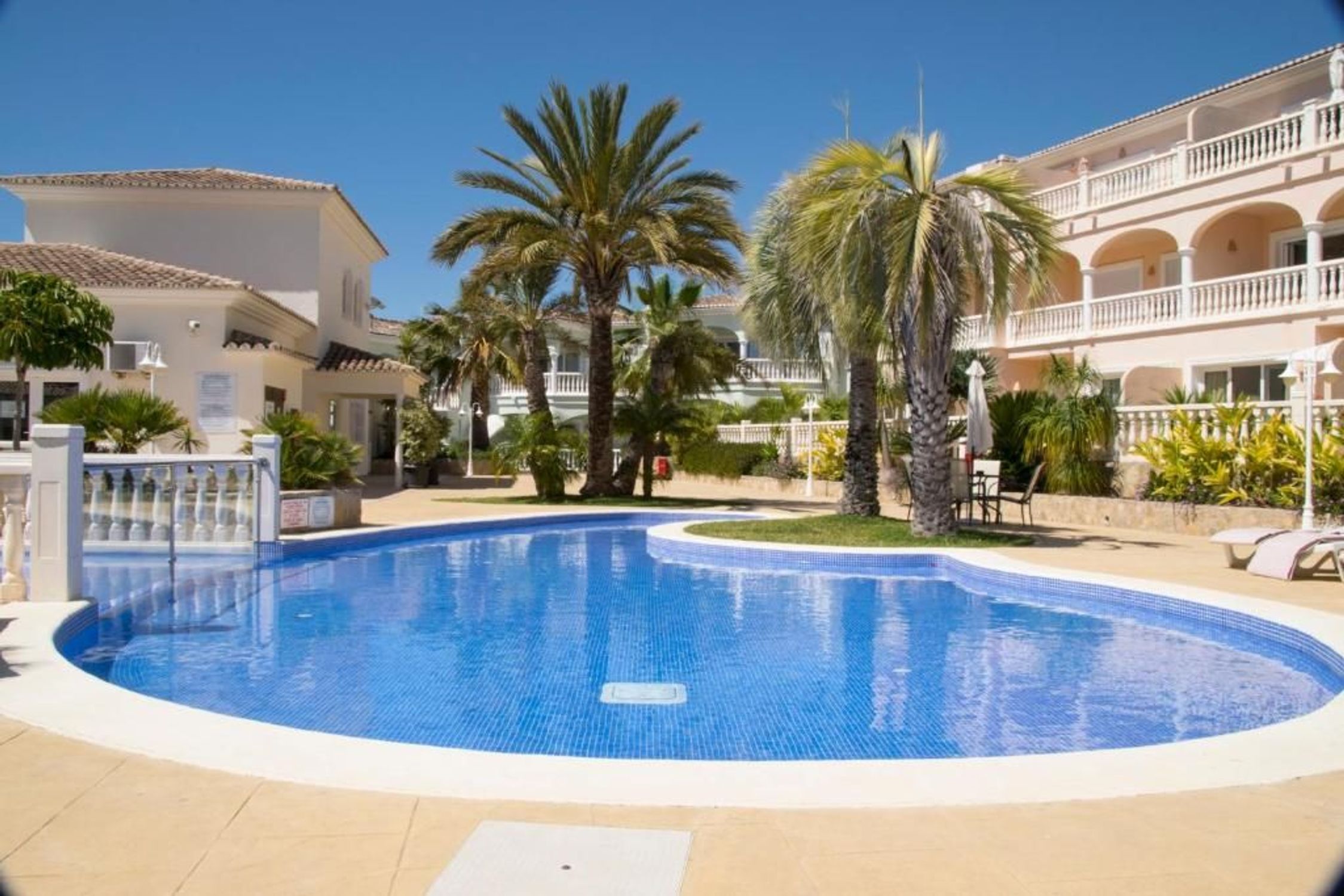Pisos en venta 2 bd in Benissa, Alicante