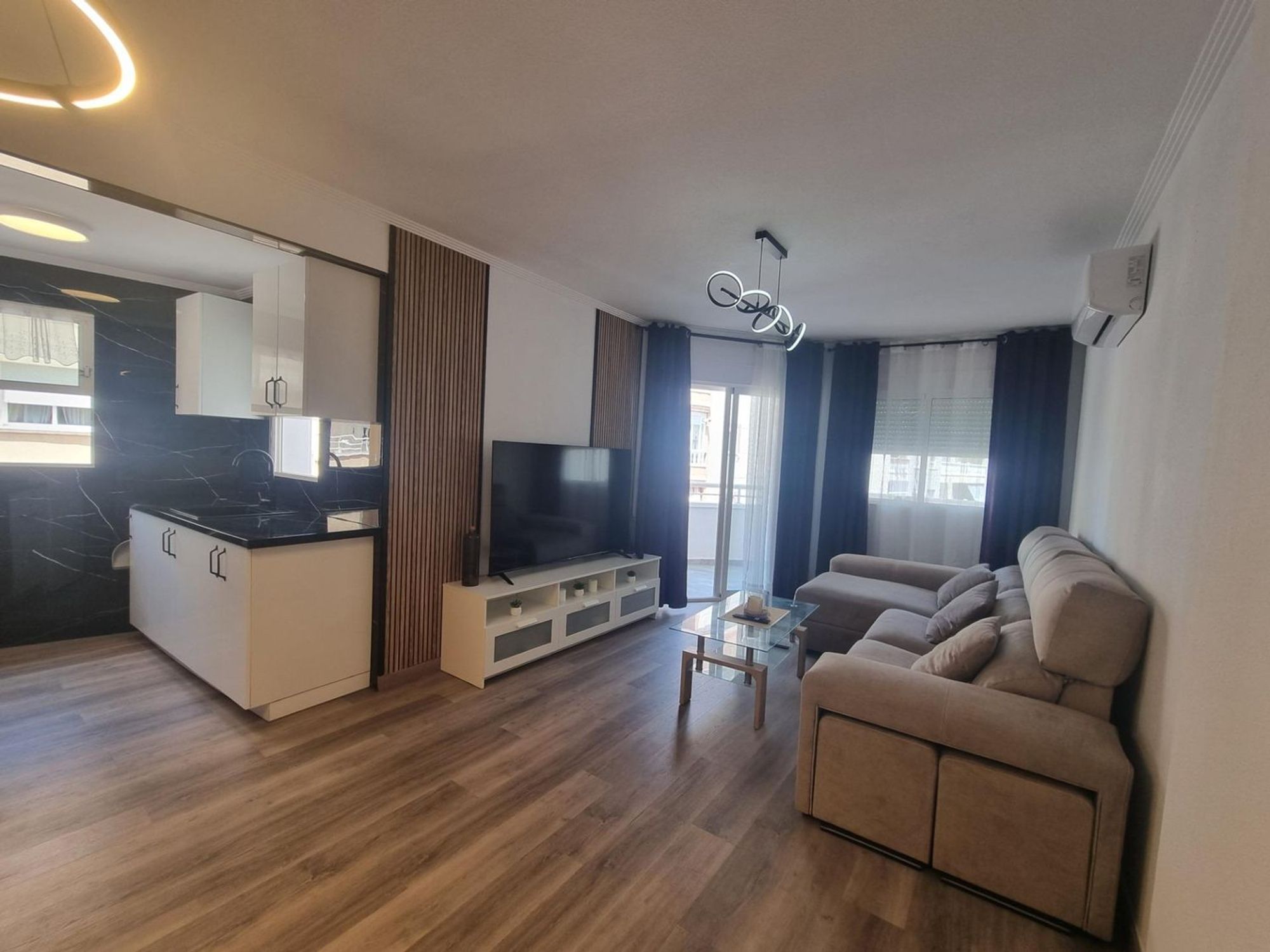 Pisos en venta 3 bd in Torrevieja, Alicante