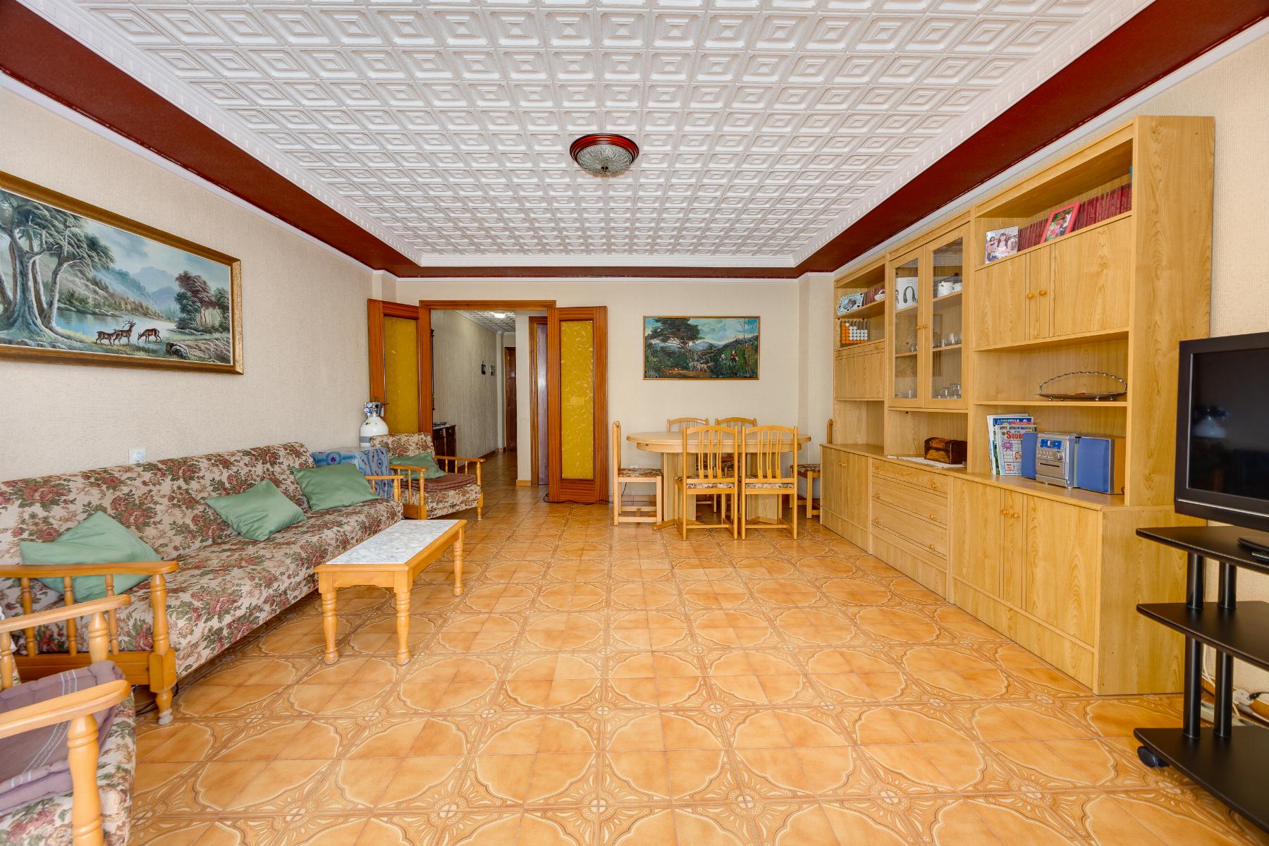 Pisos en venta con 3 dorm. en Torrevieja, Alicante