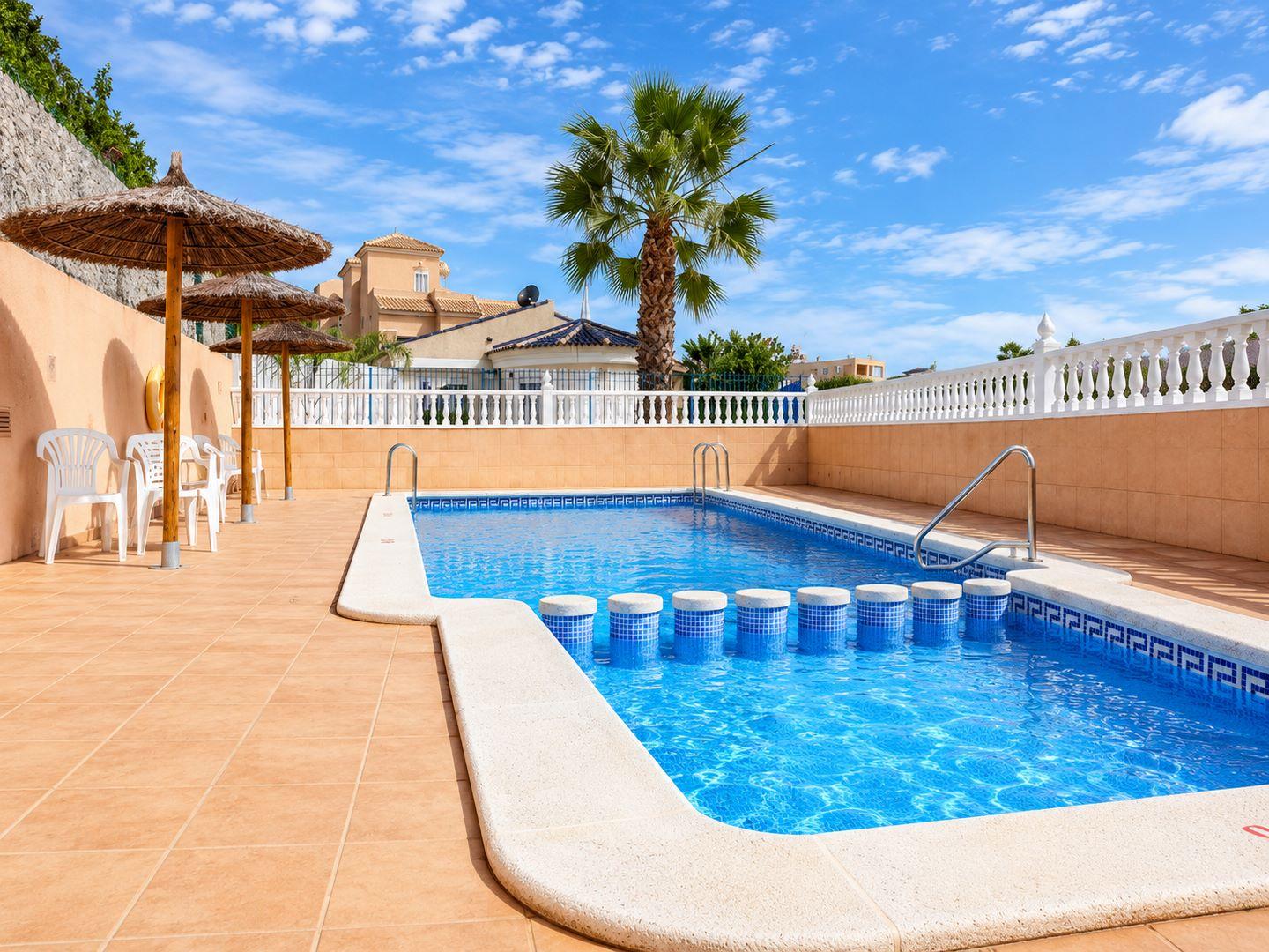 Casas en venta con 3 dorm. en Torrevieja, Alicante