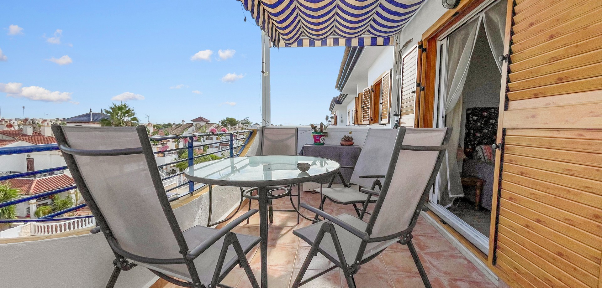 Pisos en venta con 2 dorm. en Mil Palmeras, Alicante