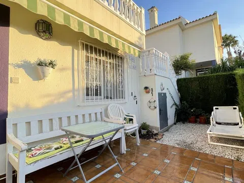 Casas en venta 1 bd in Torrevieja, Alicante