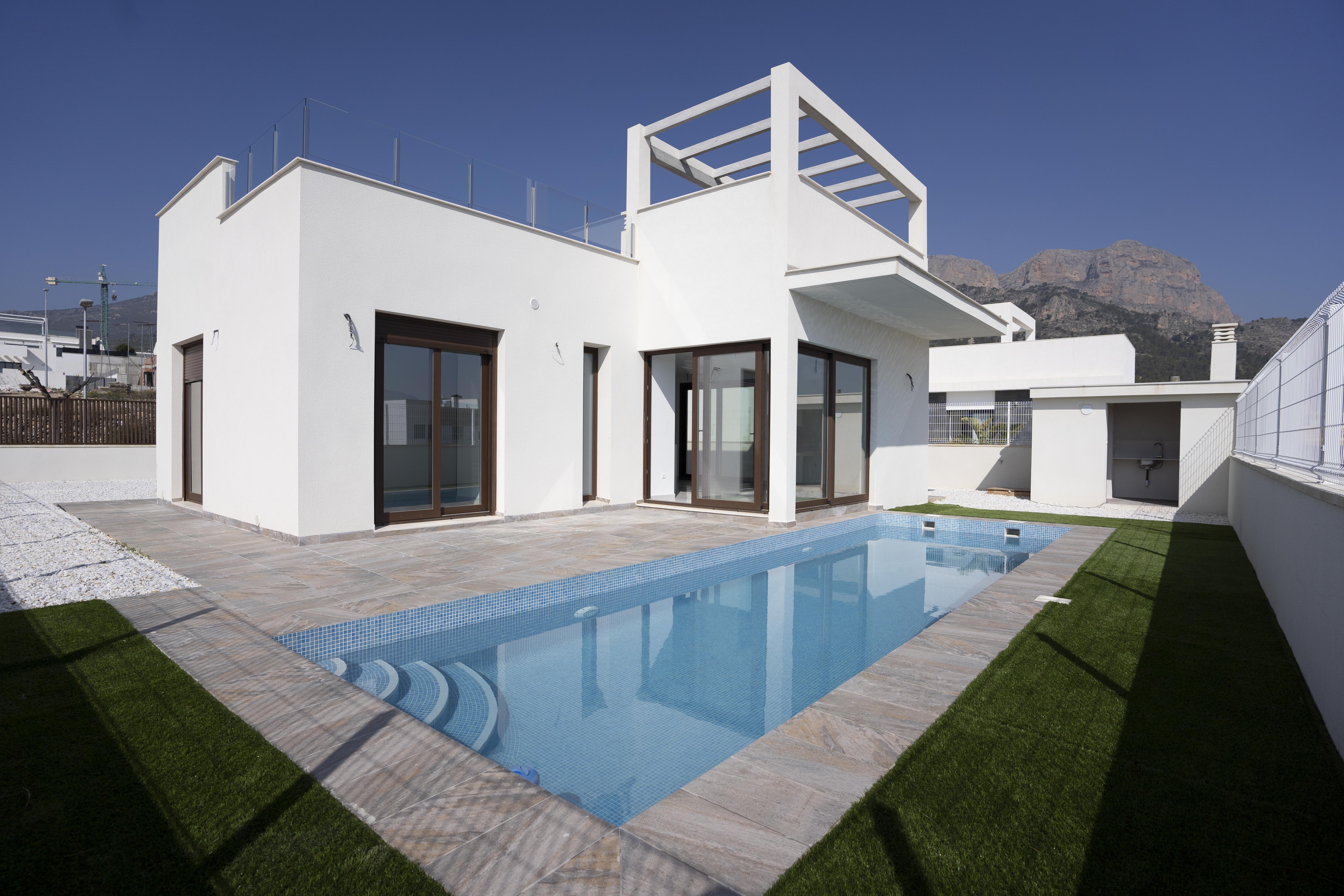 Houses for sale 3 bd in Polop, Alicante