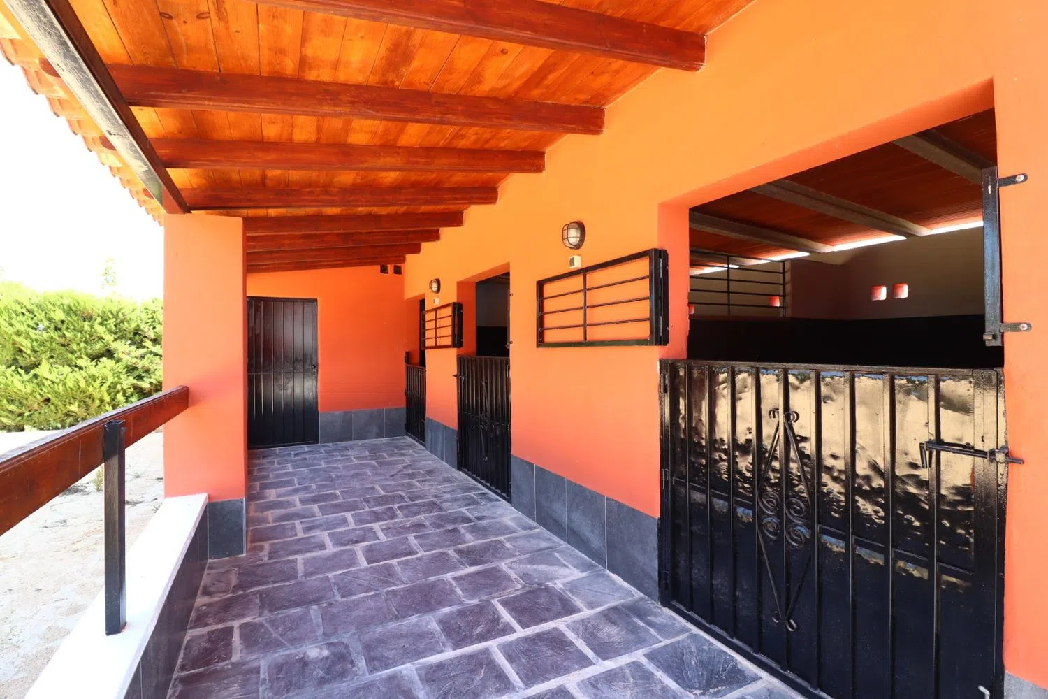 Houses for sale 6 bd in Almoradí, Alicante