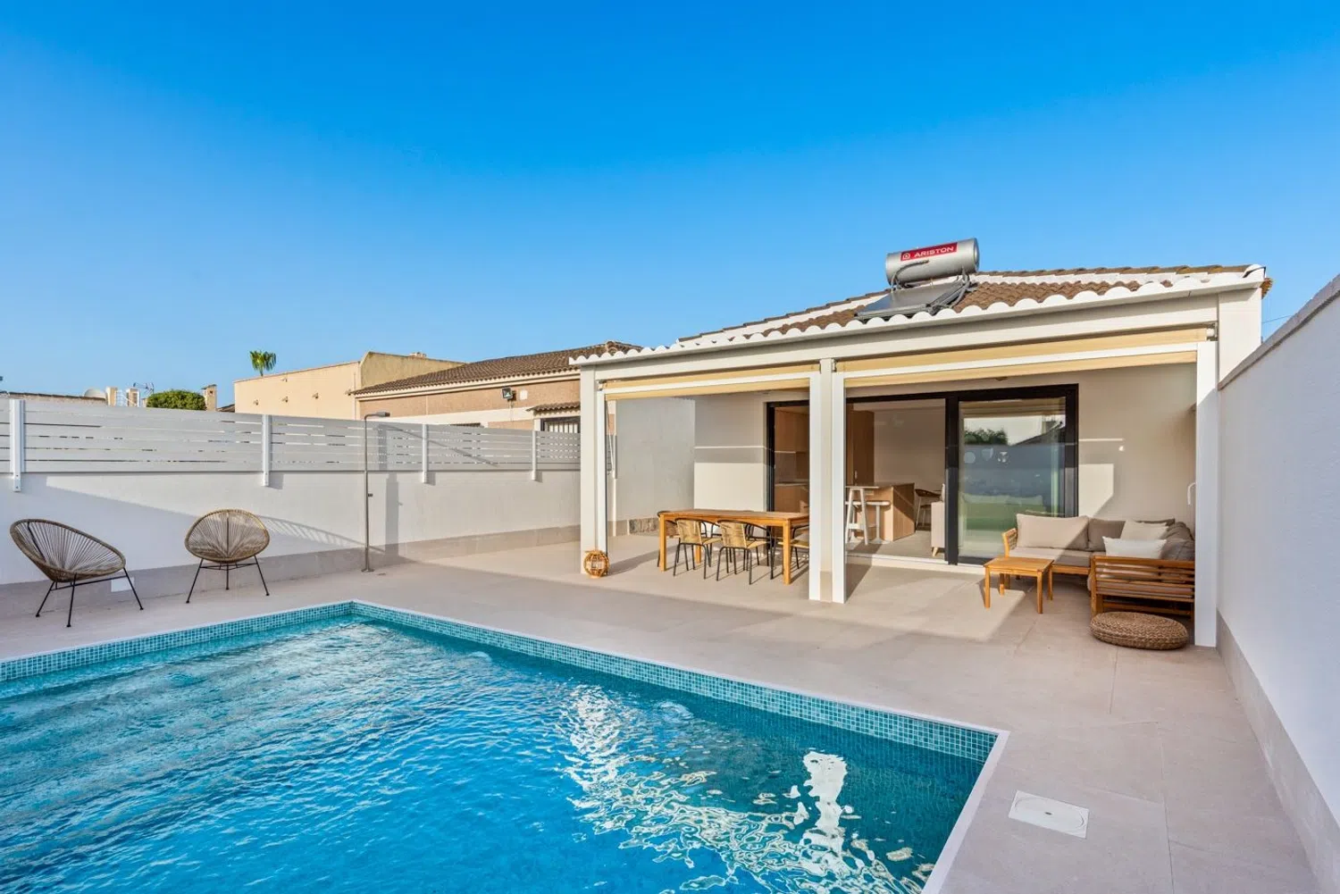 Houses for sale 3 bd in Torrevieja, Alicante