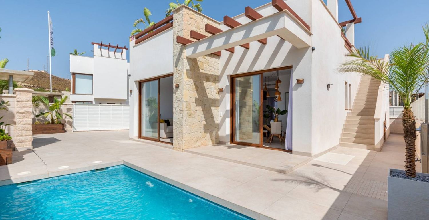 Casas en venta 2 bd in Vera, Almería