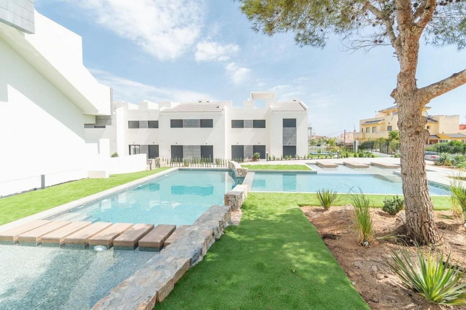 Houses for sale 2 bd in Torrevieja, Alicante