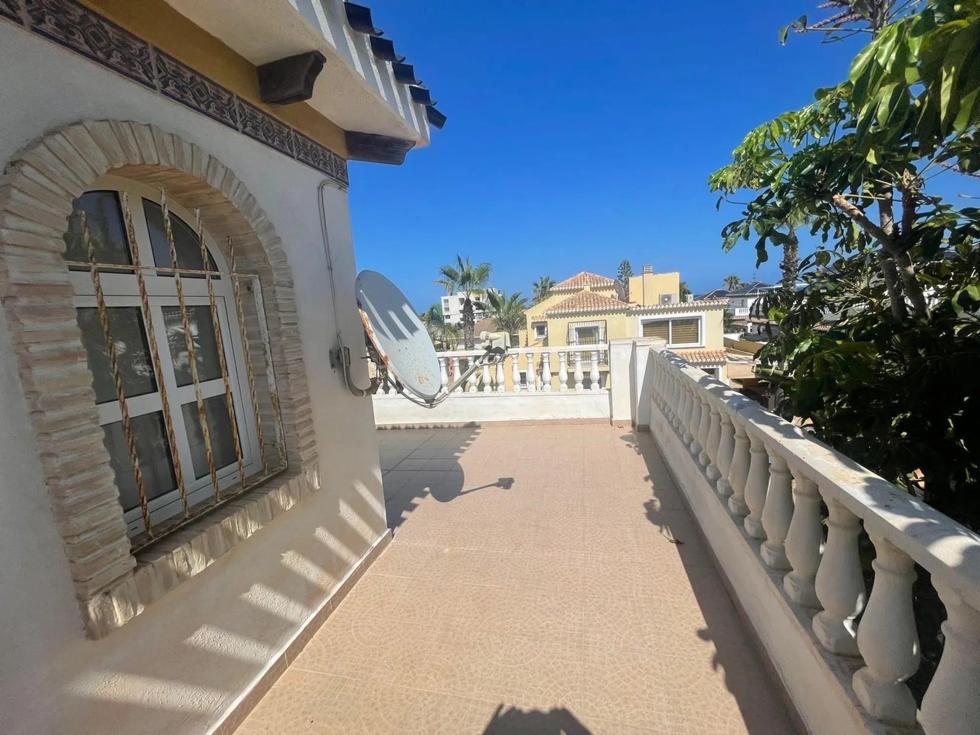 Houses for sale 5 bd in Torrevieja, Alicante