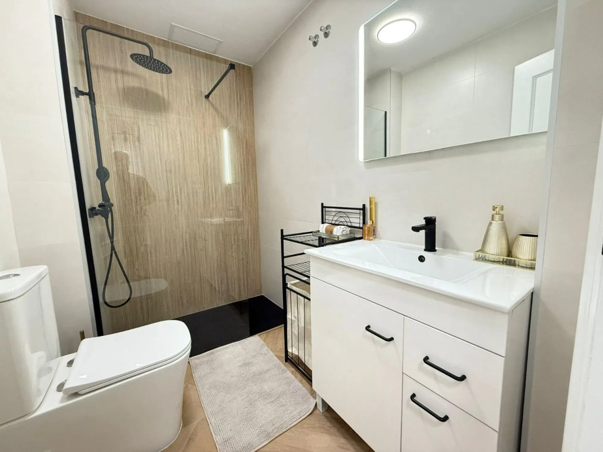 Pisos en venta 2 bd in Torrevieja, Alicante