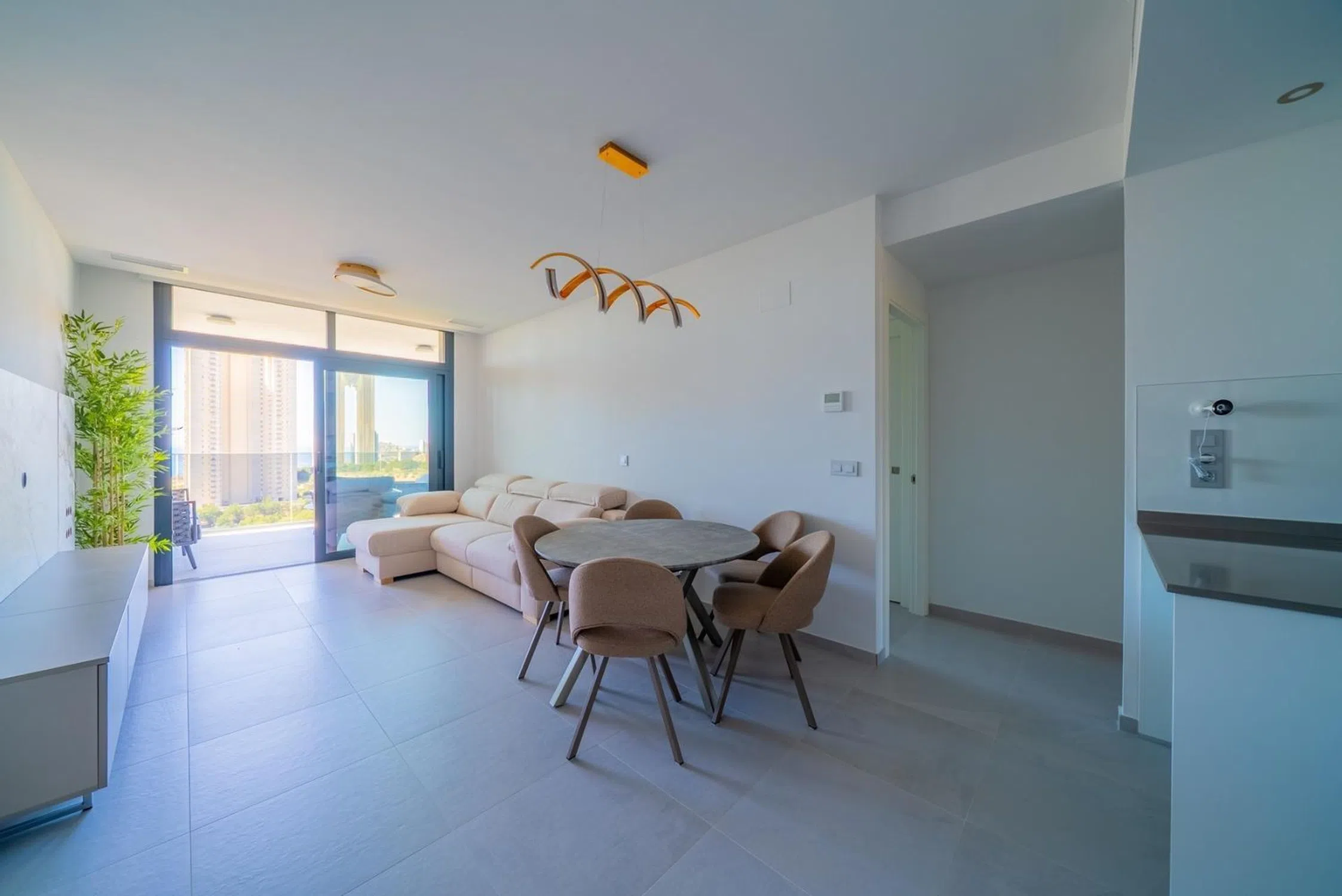 Квартиры на продажу 2 bd in Бенидорм, Аликанте