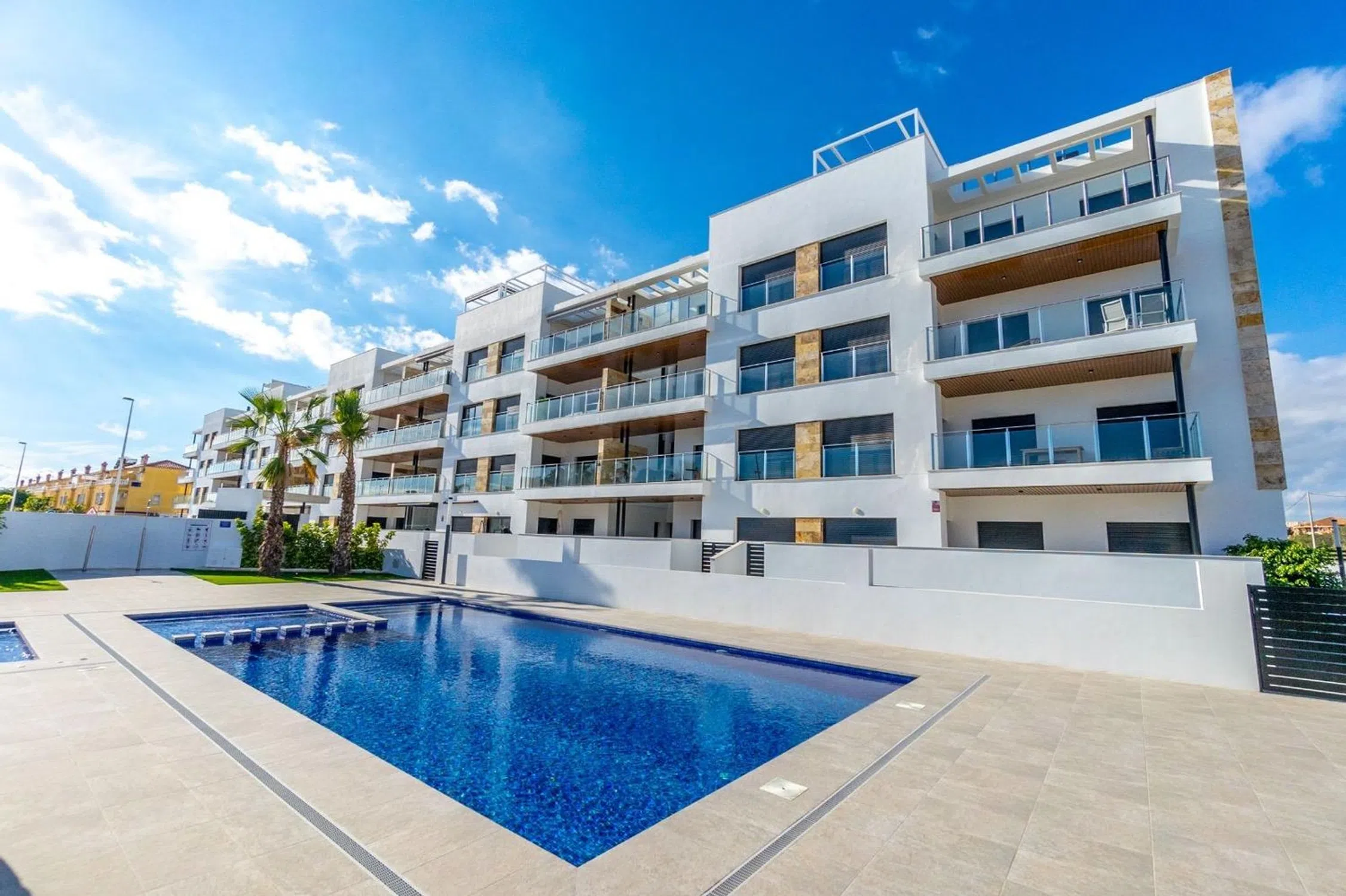 Квартири на продаж 2 bd in Торрев'єха, Аліканте