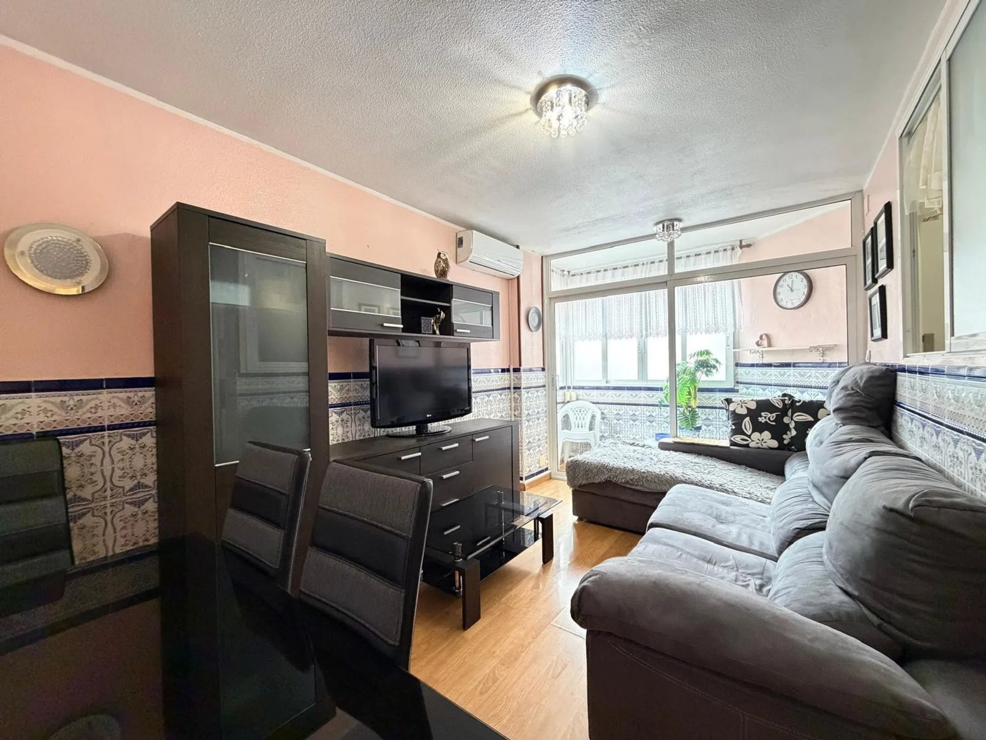 Pisos en venta 1 bd in Torrevieja, Alicante