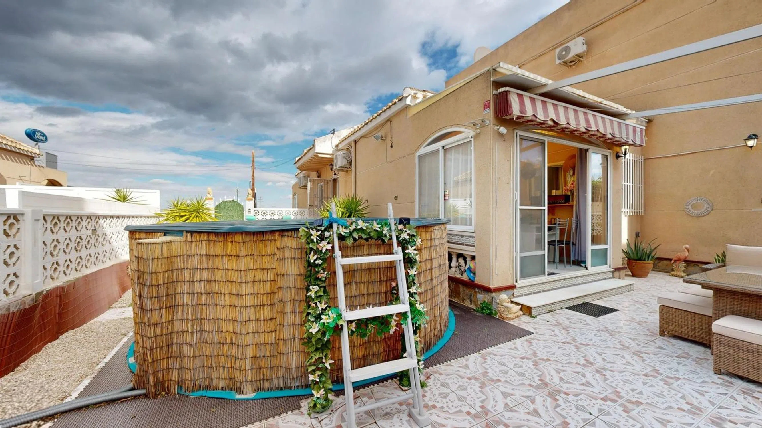 Houses for sale 3 bd in San Miguel de Salinas, Alicante