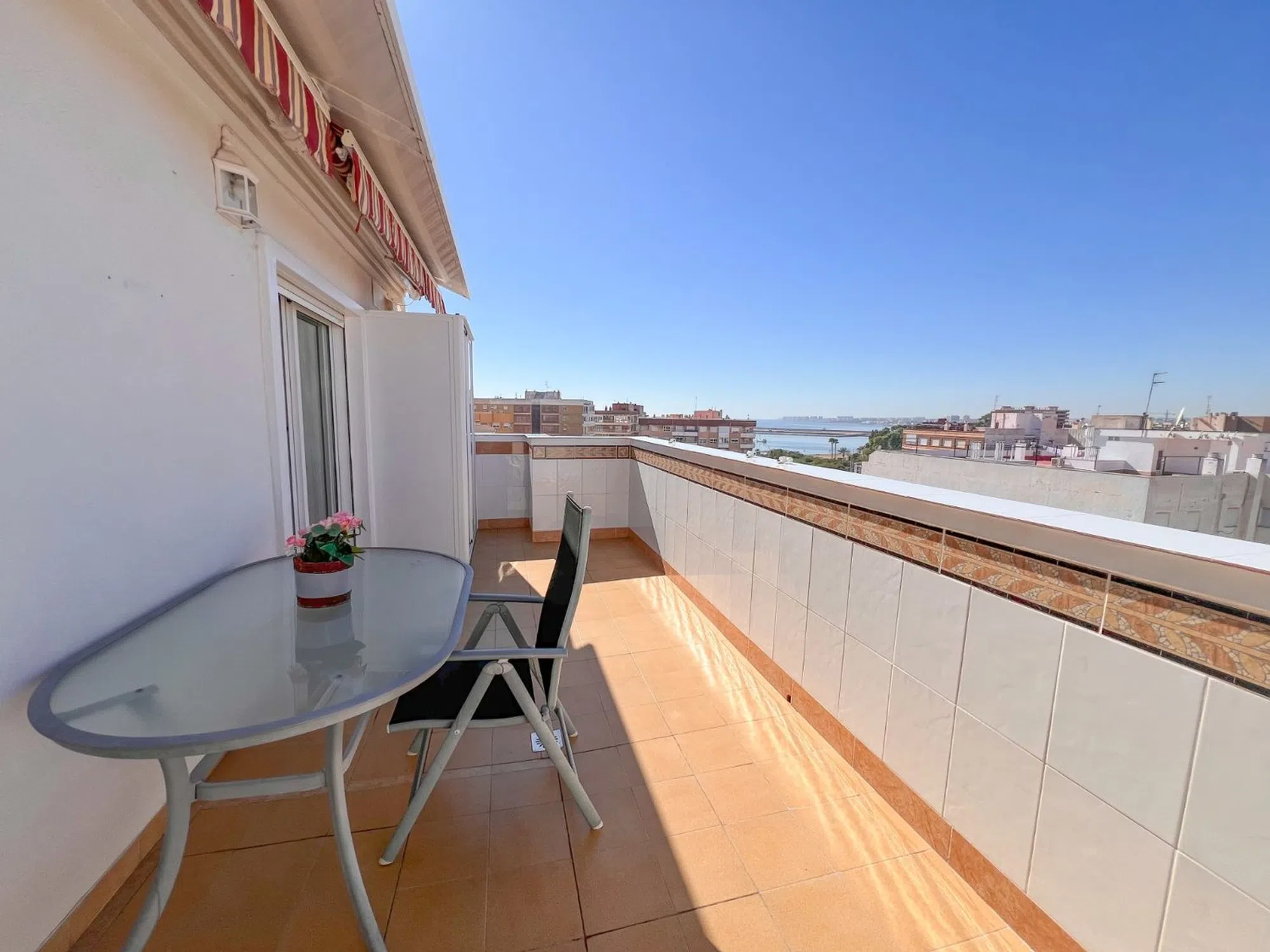 Pisos en venta 3 bd in Torrevieja, Alicante
