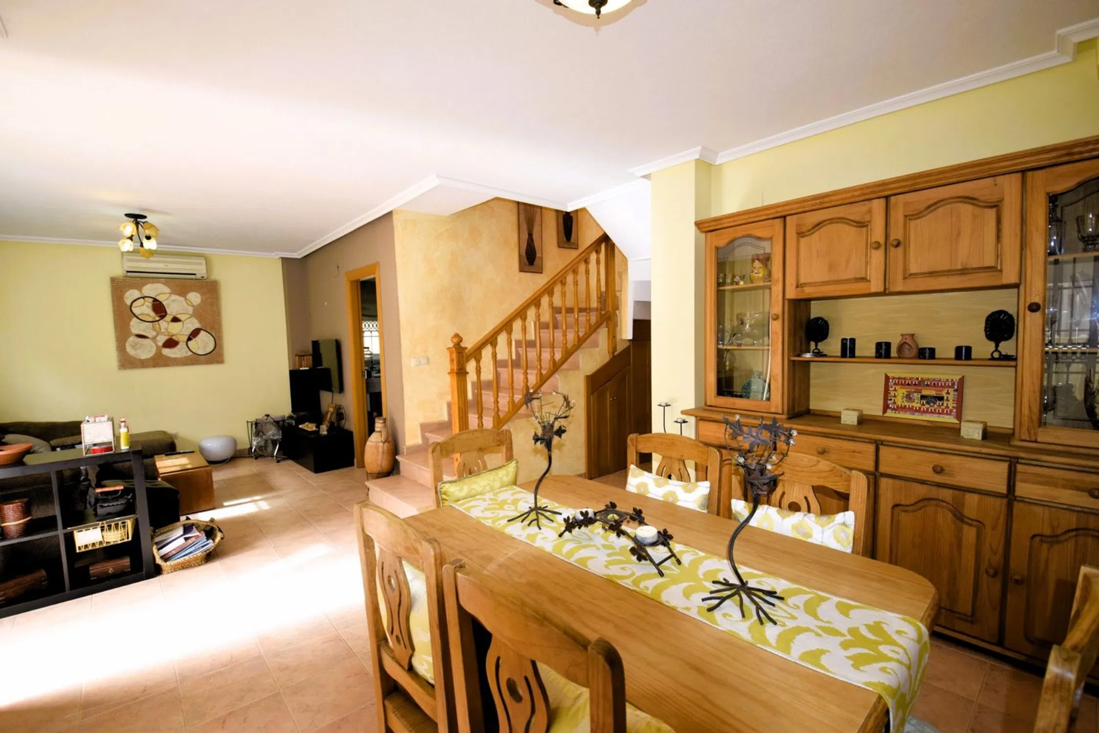 Houses for sale 4 bd in Guardamar del Segura, Alicante