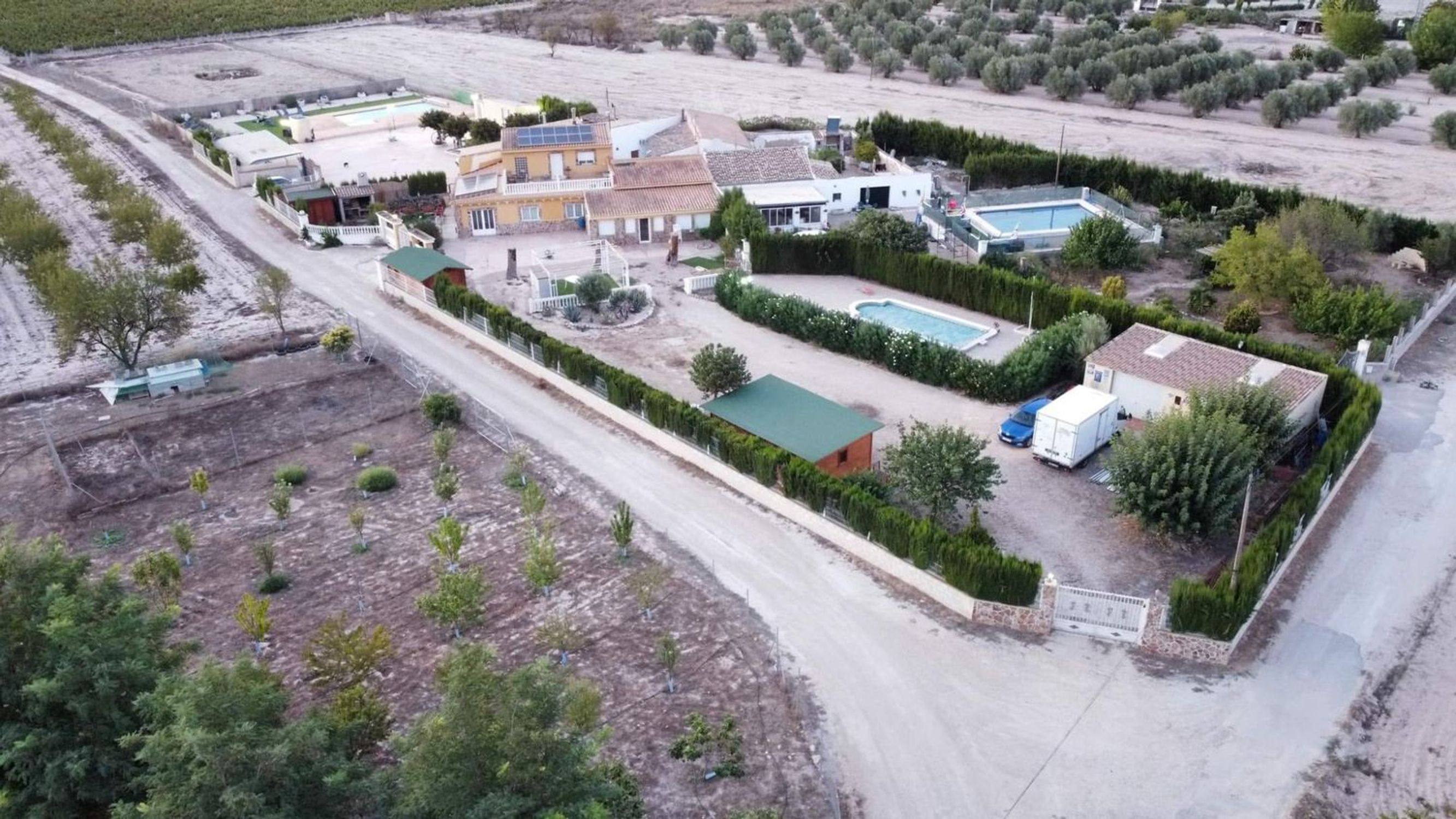 Houses for sale 10 bd in Villena, Alicante