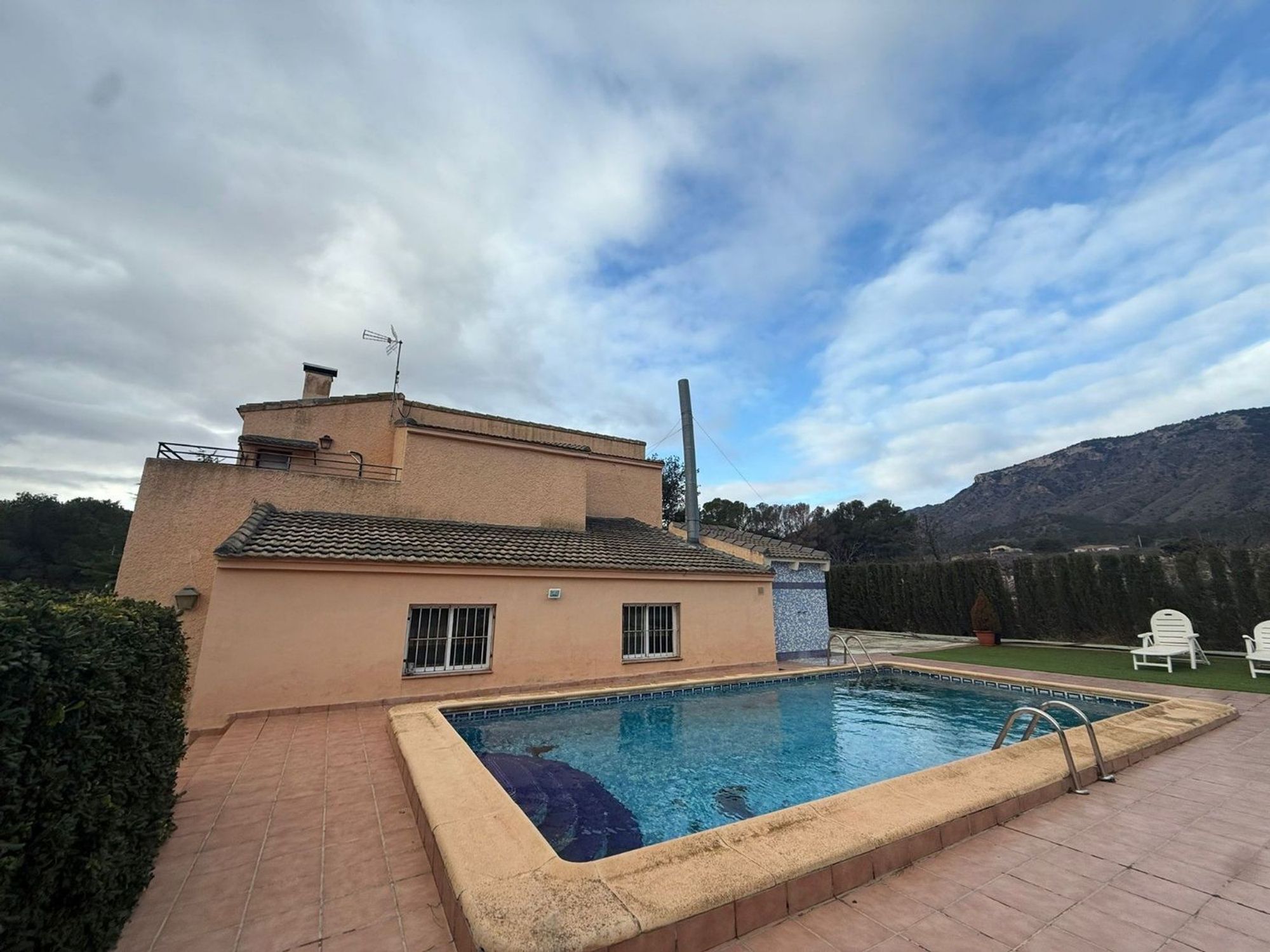 Houses for sale 4 bd in Salinas, Alicante