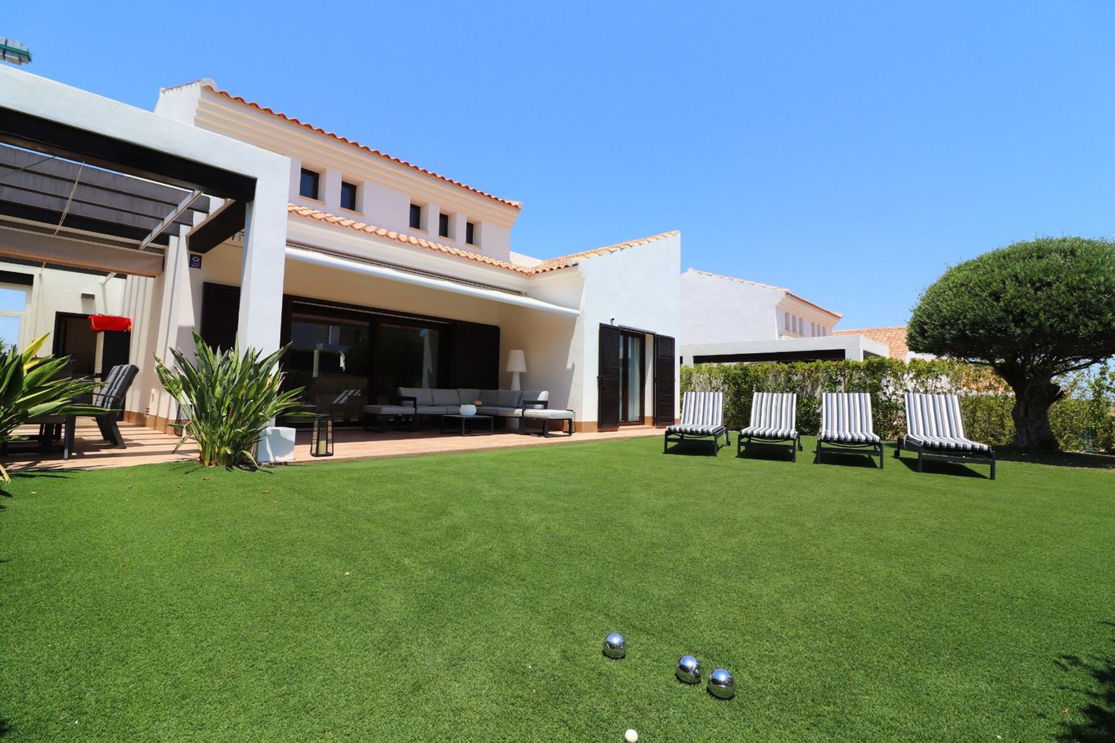 Houses for sale 3 bd in Algorfa, Alicante