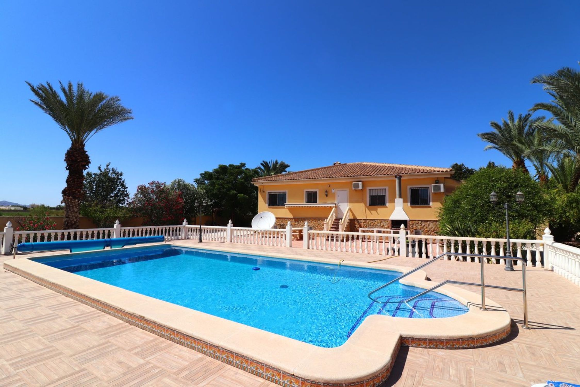 Houses for sale 3 bd in Catral, Alicante