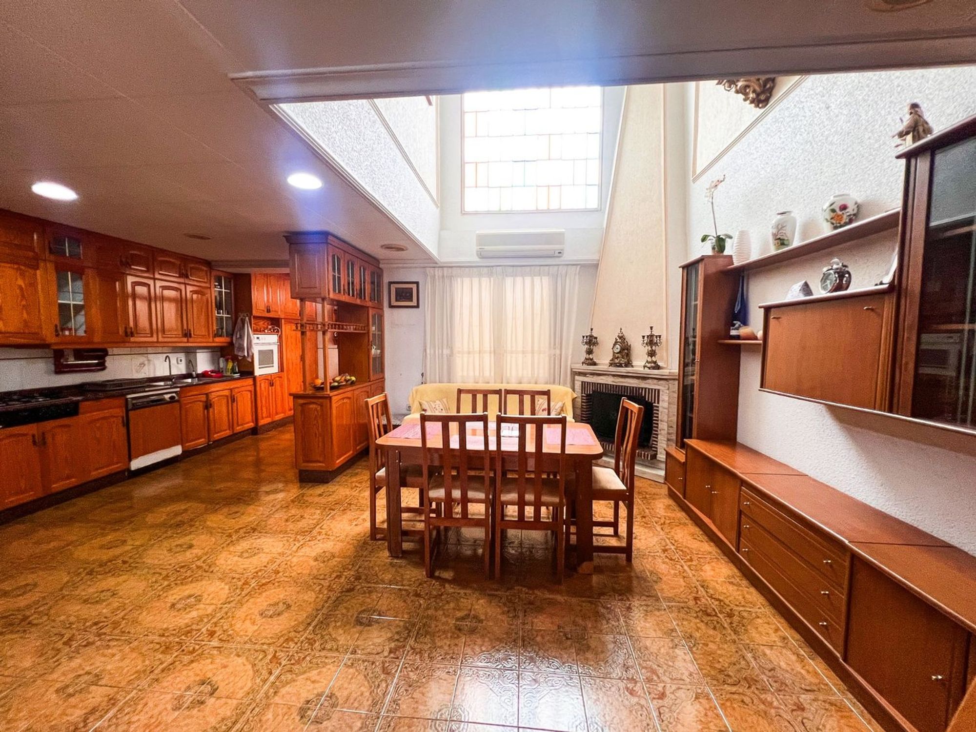 Houses for sale 5 bd in Guardamar del Segura, Alicante