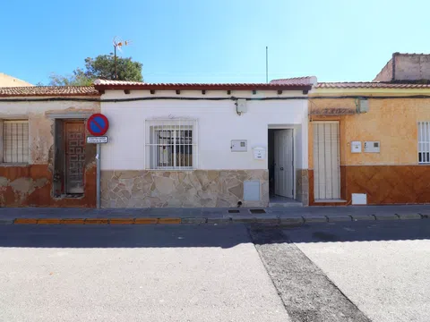 Houses for sale 2 bd in Benijofar, Alicante