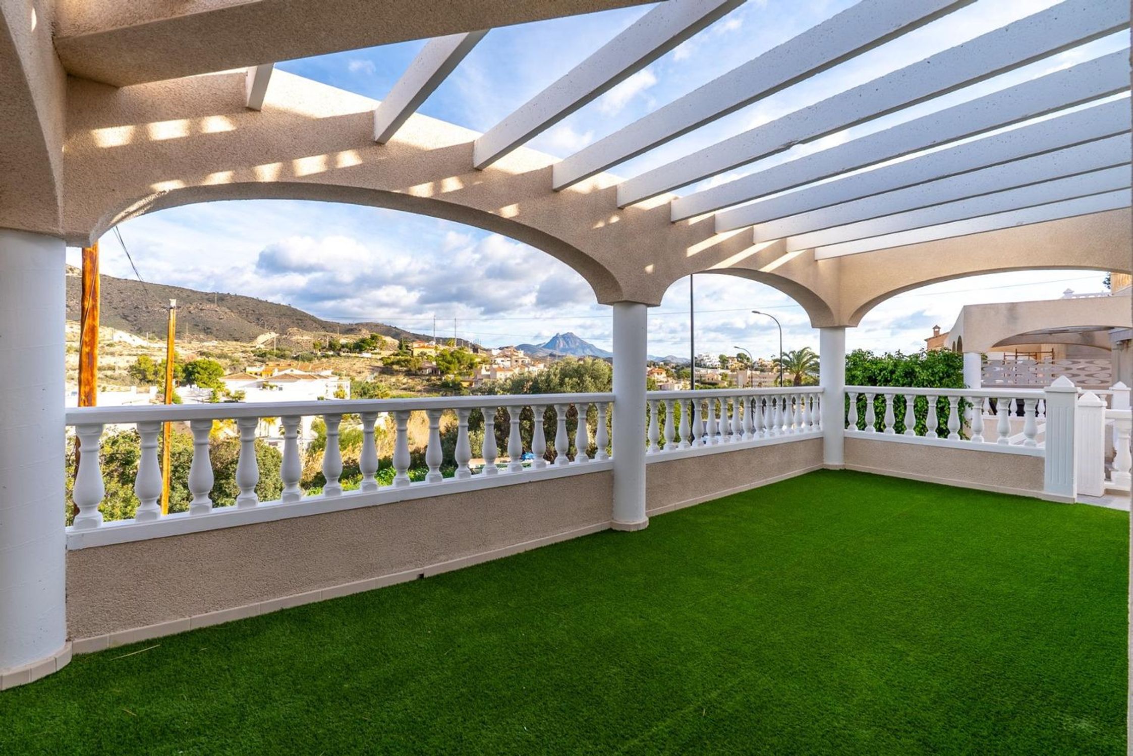 Houses for sale 3 bd in El Campello, Alicante