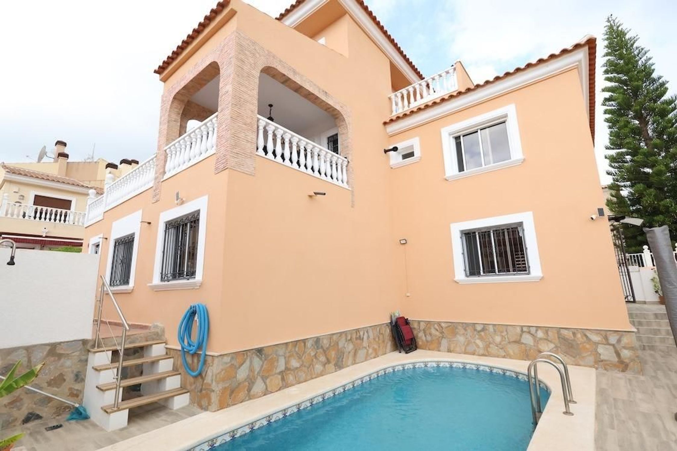 Casas en venta 3 bd in San Miguel de Salinas, Alicante