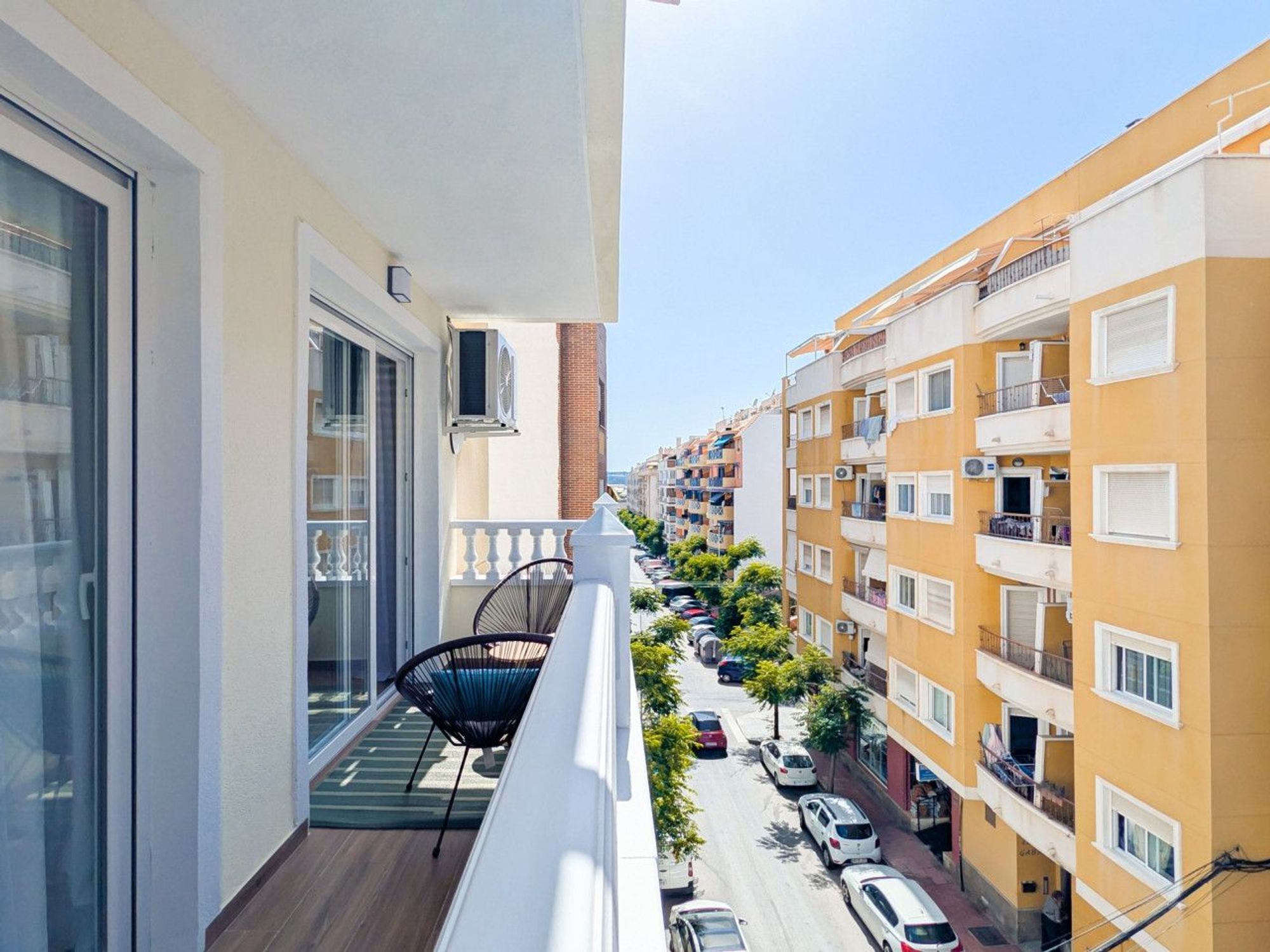 Pisos en venta 2 bd in Torrevieja, Alicante
