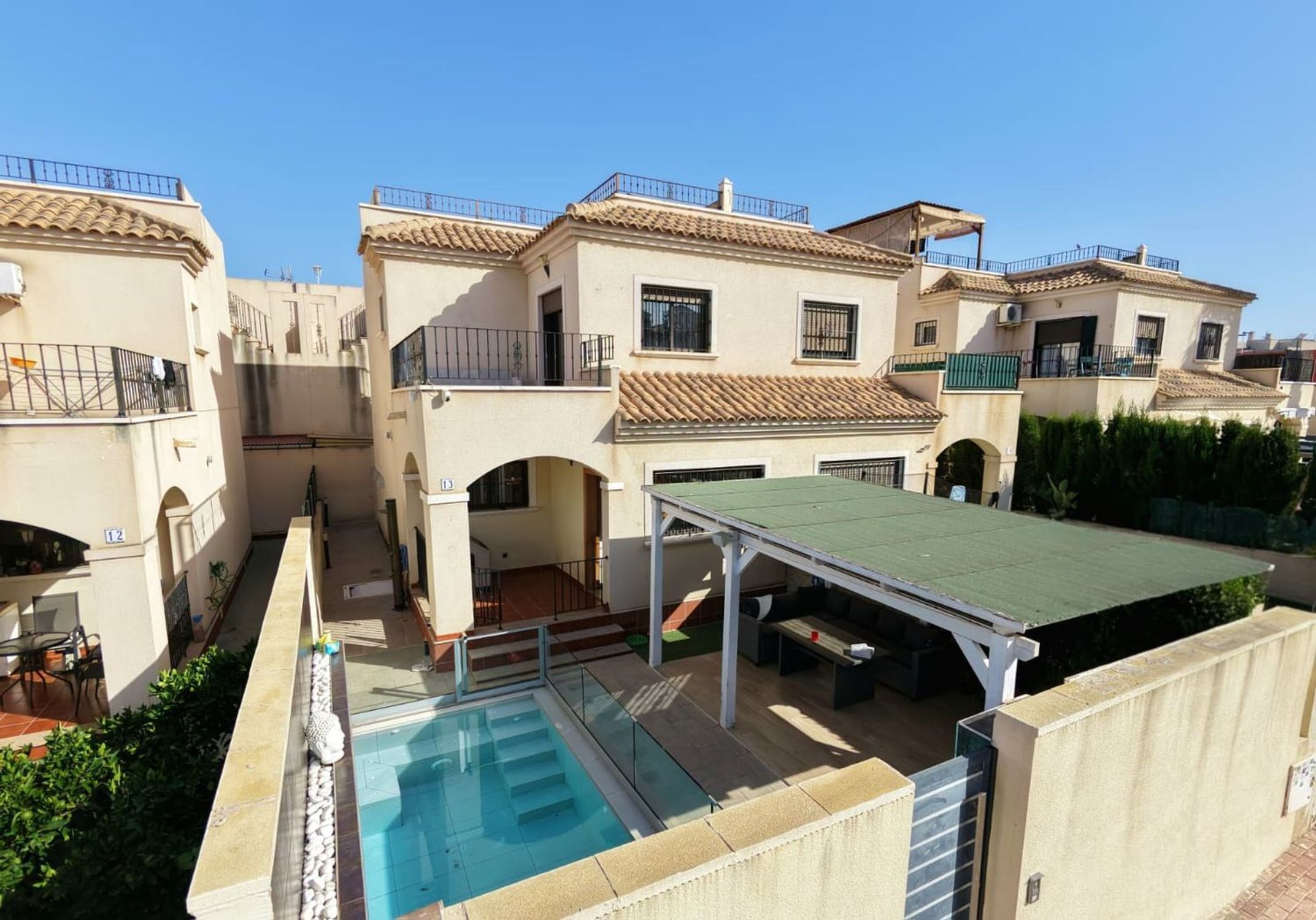 Дома на продажу 4 bd in Торревьеха, Аликанте