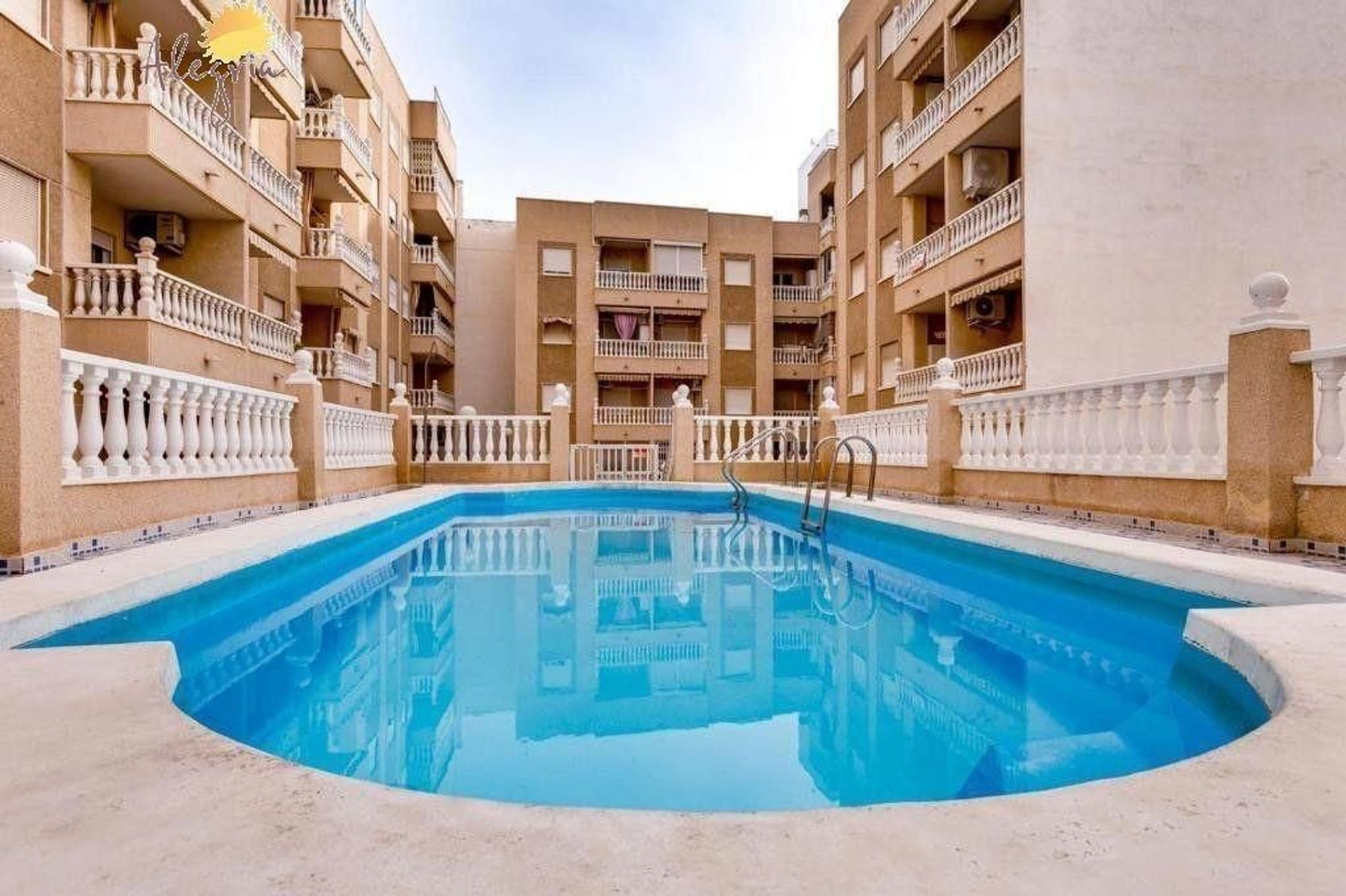 Квартиры на продажу 2 bd in Торревьеха, Аликанте