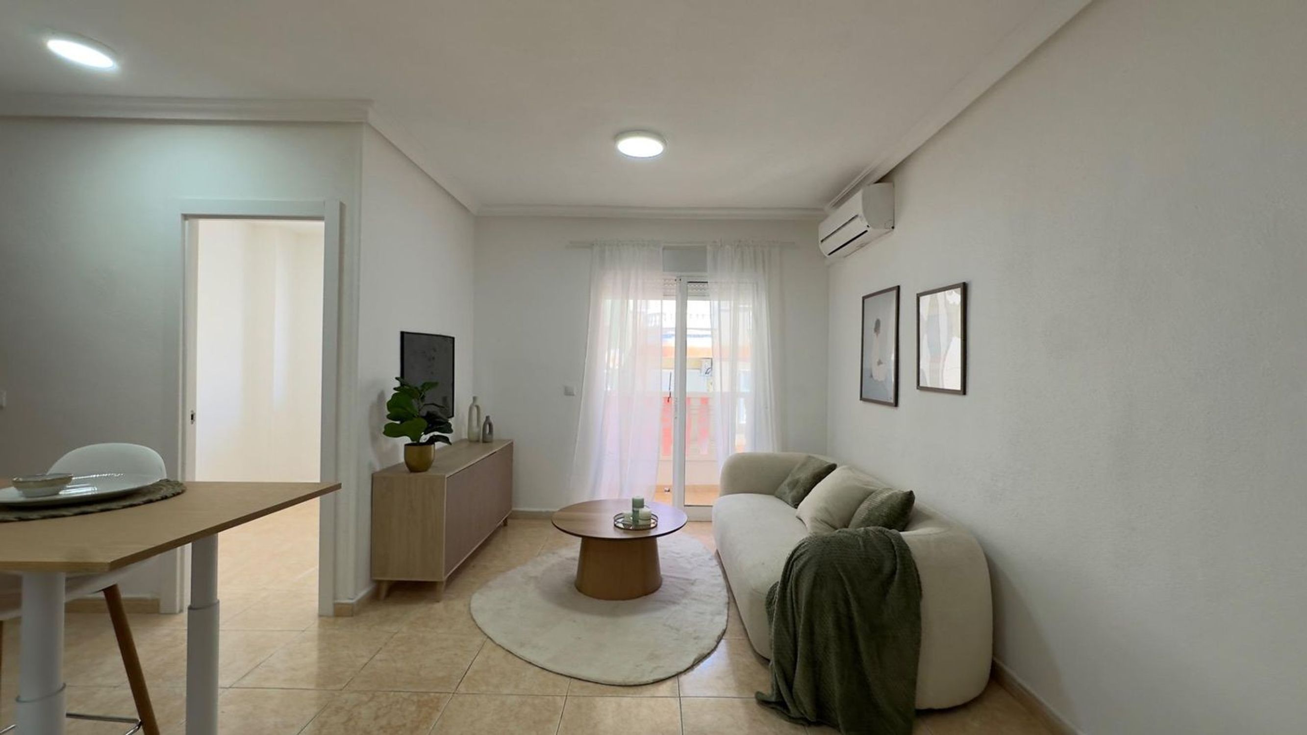 Apartments for sale 2 bd in Torrevieja, Alicante