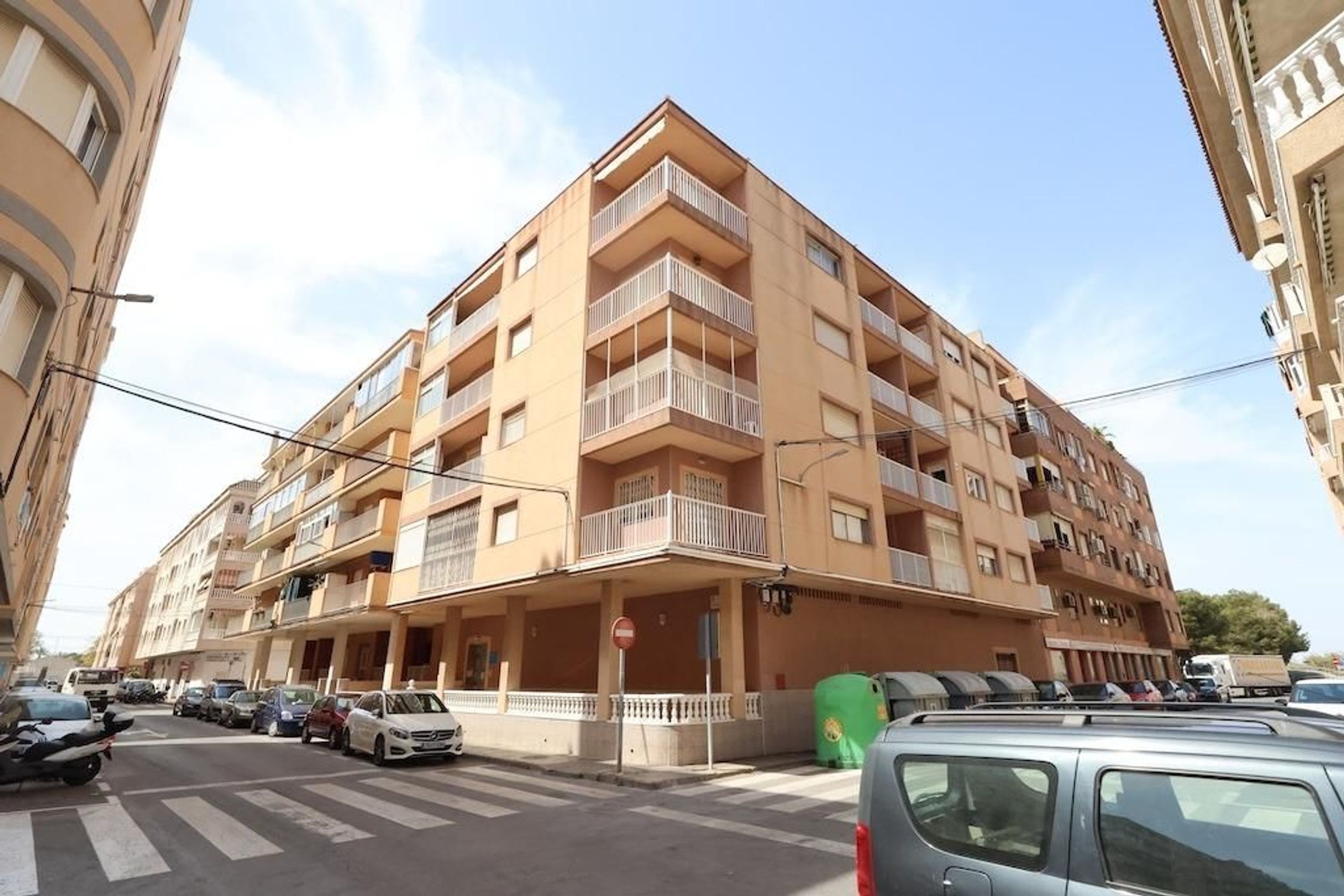 Квартиры на продажу 3 bd in Торревьеха, Аликанте