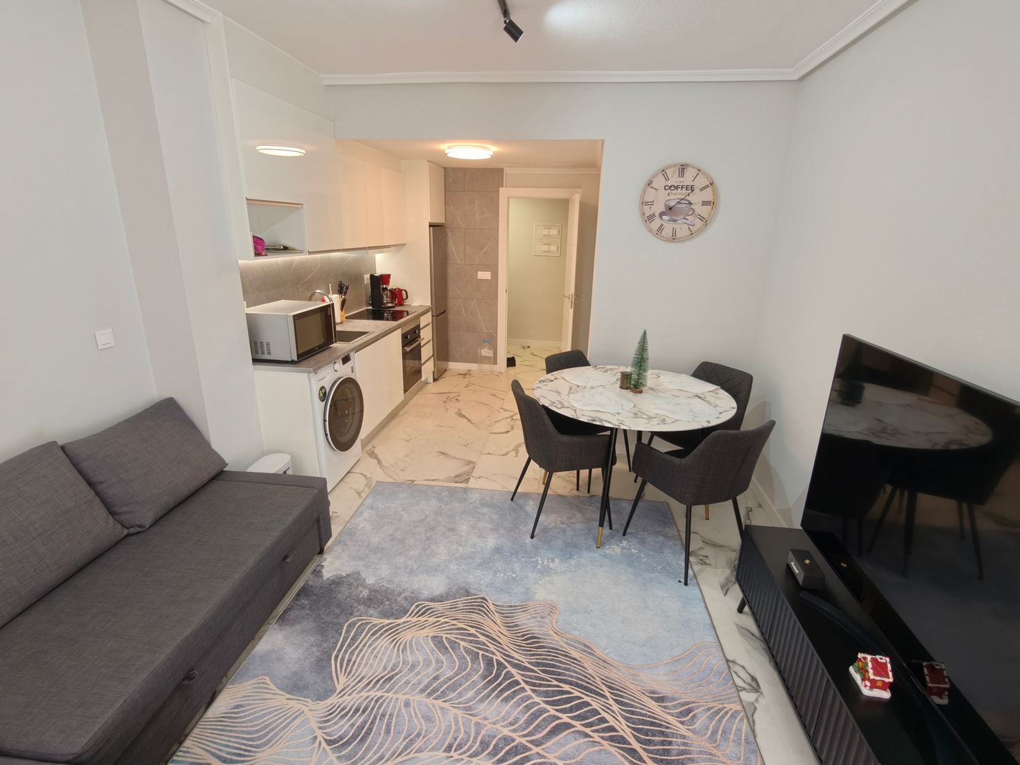 Apartments for sale 2 bd in Torrevieja, Alicante
