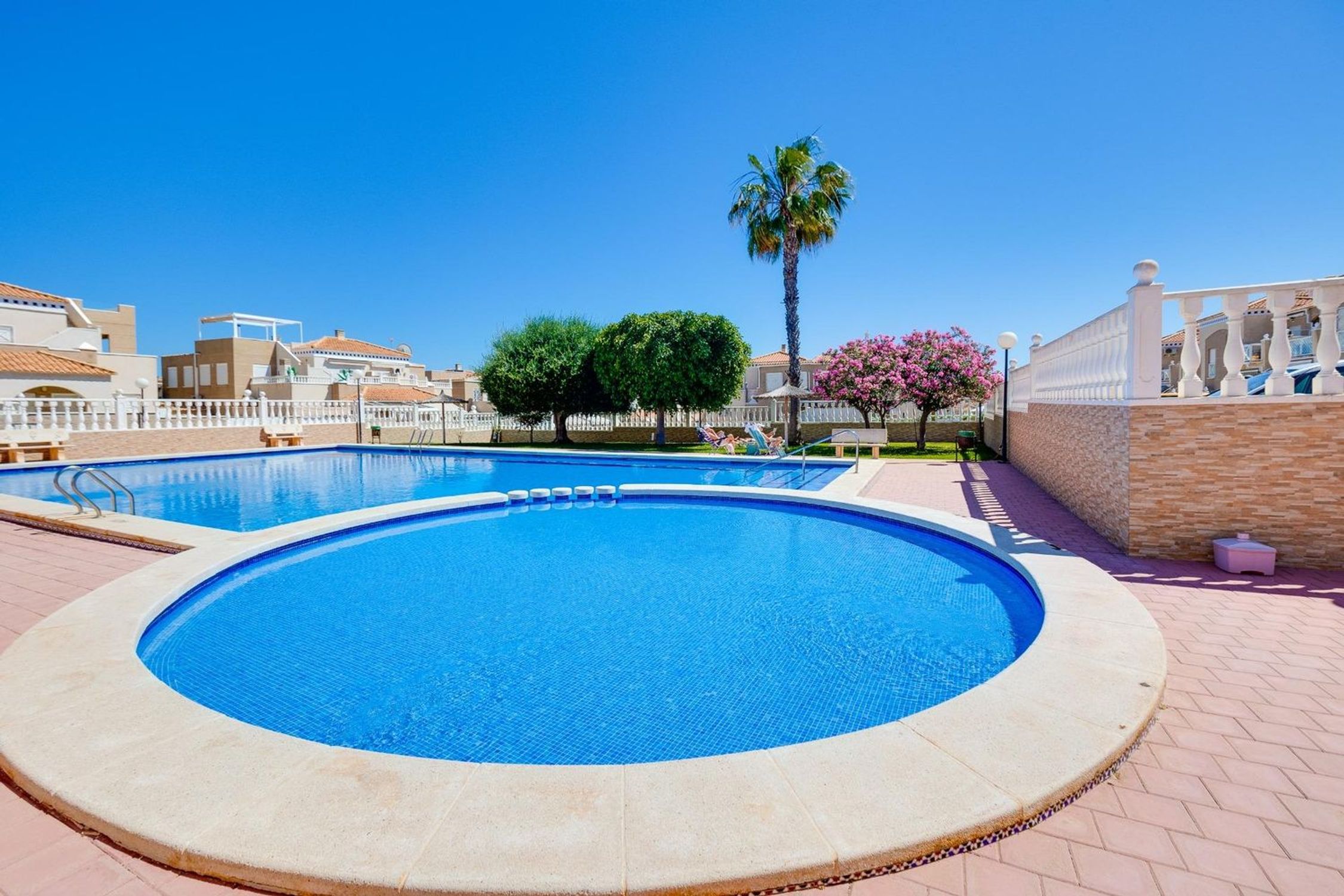 Houses for sale 2 bd in Torrevieja, Alicante