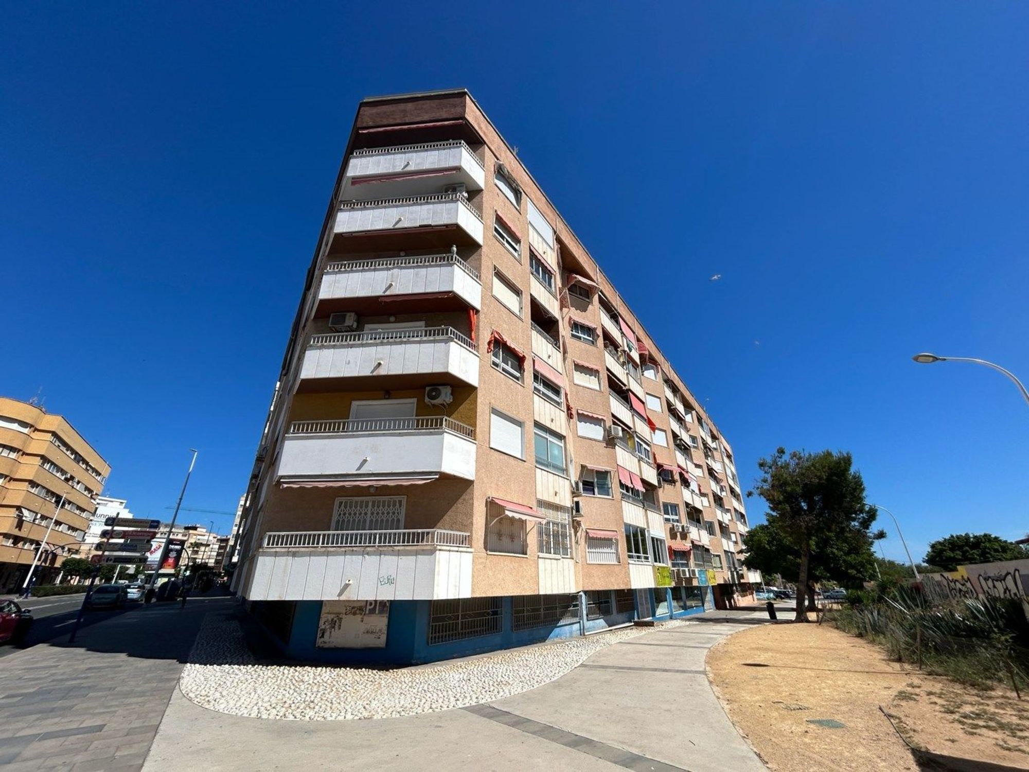 Apartments for sale 3 bd in Torrevieja, Alicante