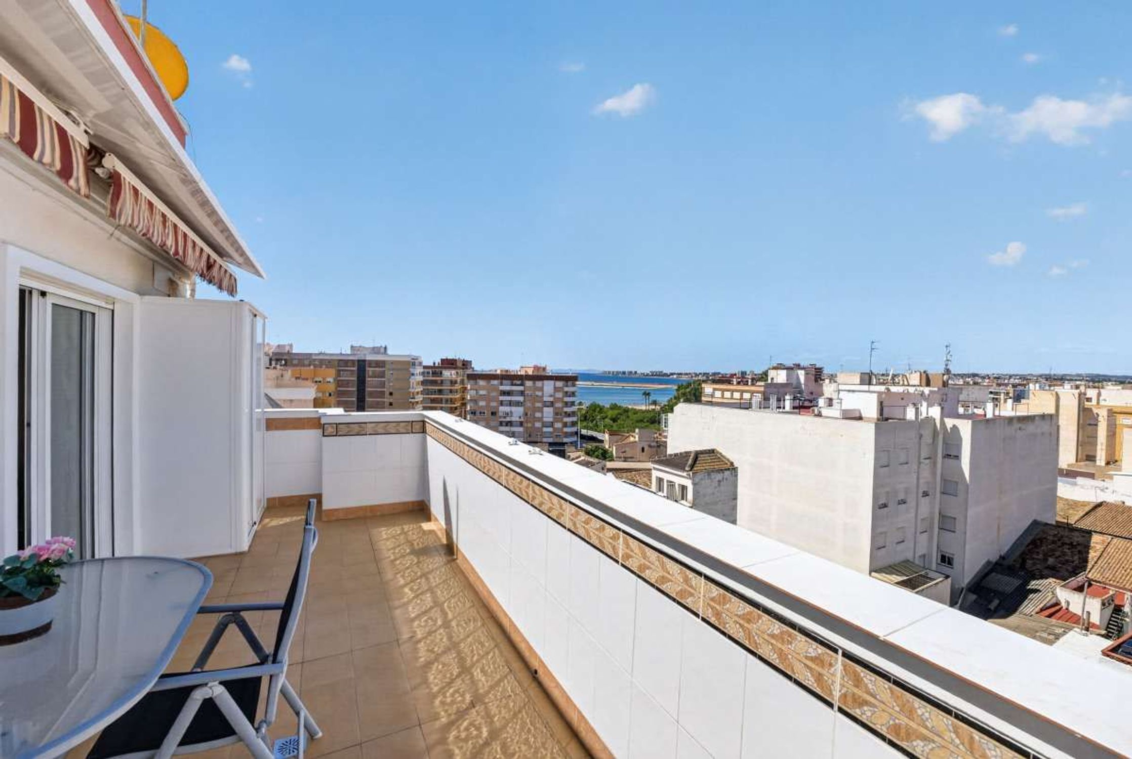 Apartments for sale 3 bd in Torrevieja, Alicante