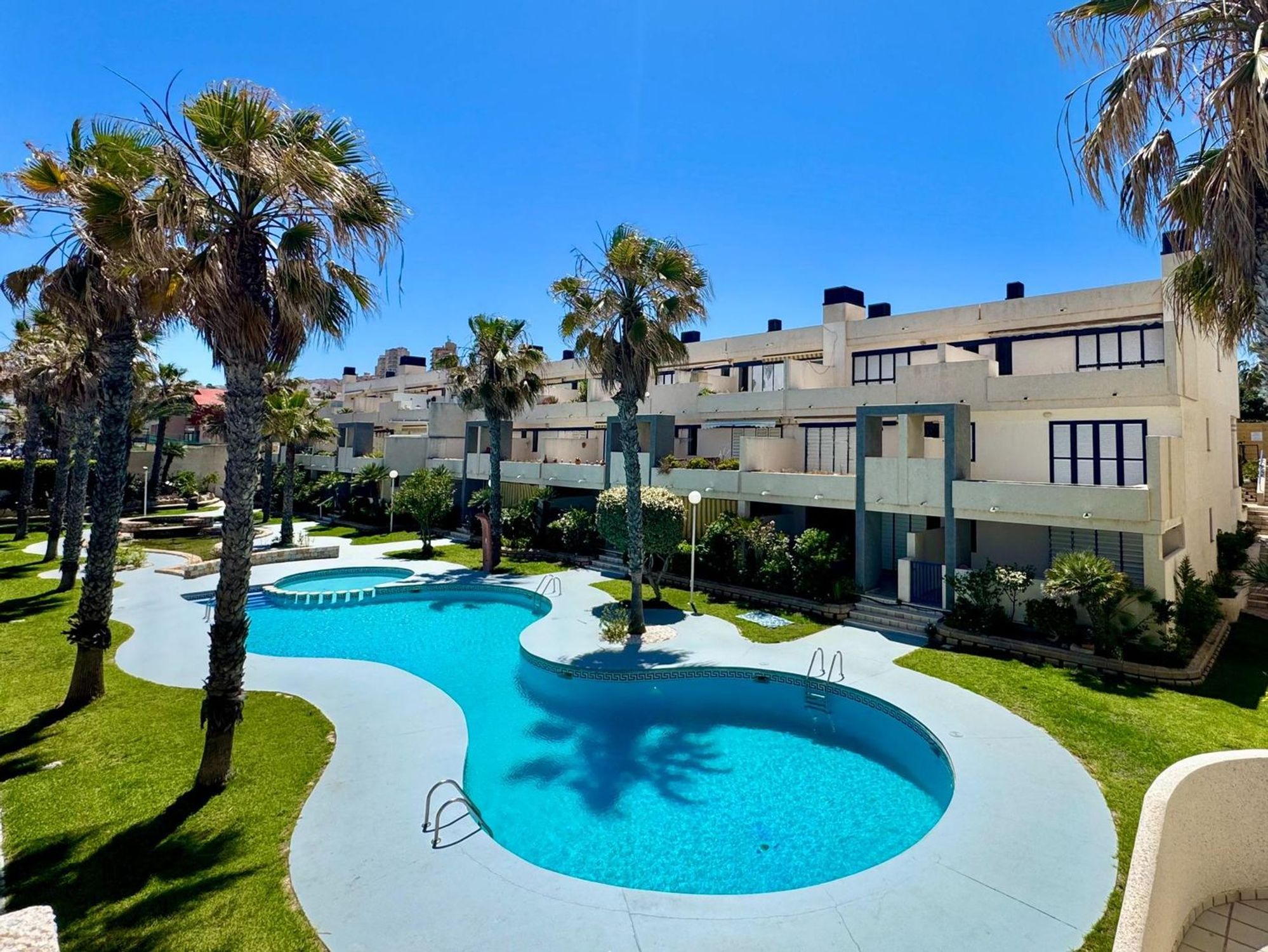 Apartments for sale 2 bd in Torrevieja, Alicante
