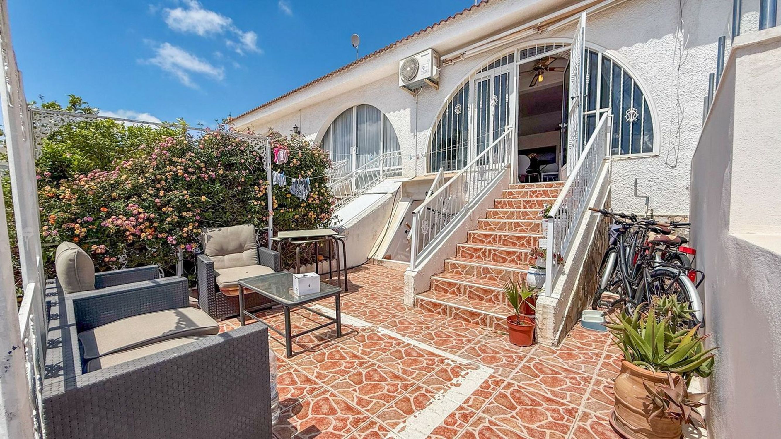 Houses for sale 2 bd in Rojales, Alicante