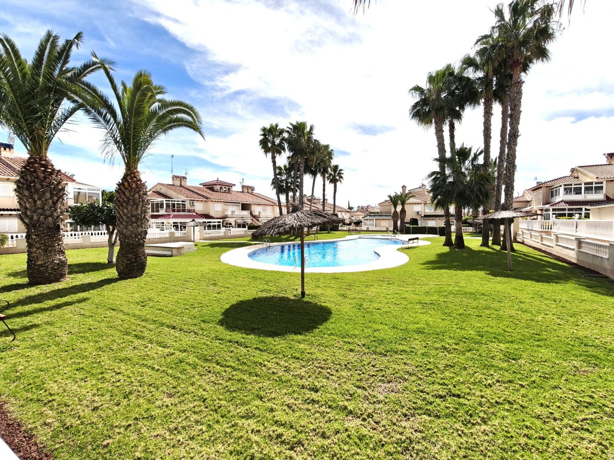 Houses for sale 2 bd in Orihuela, Alicante