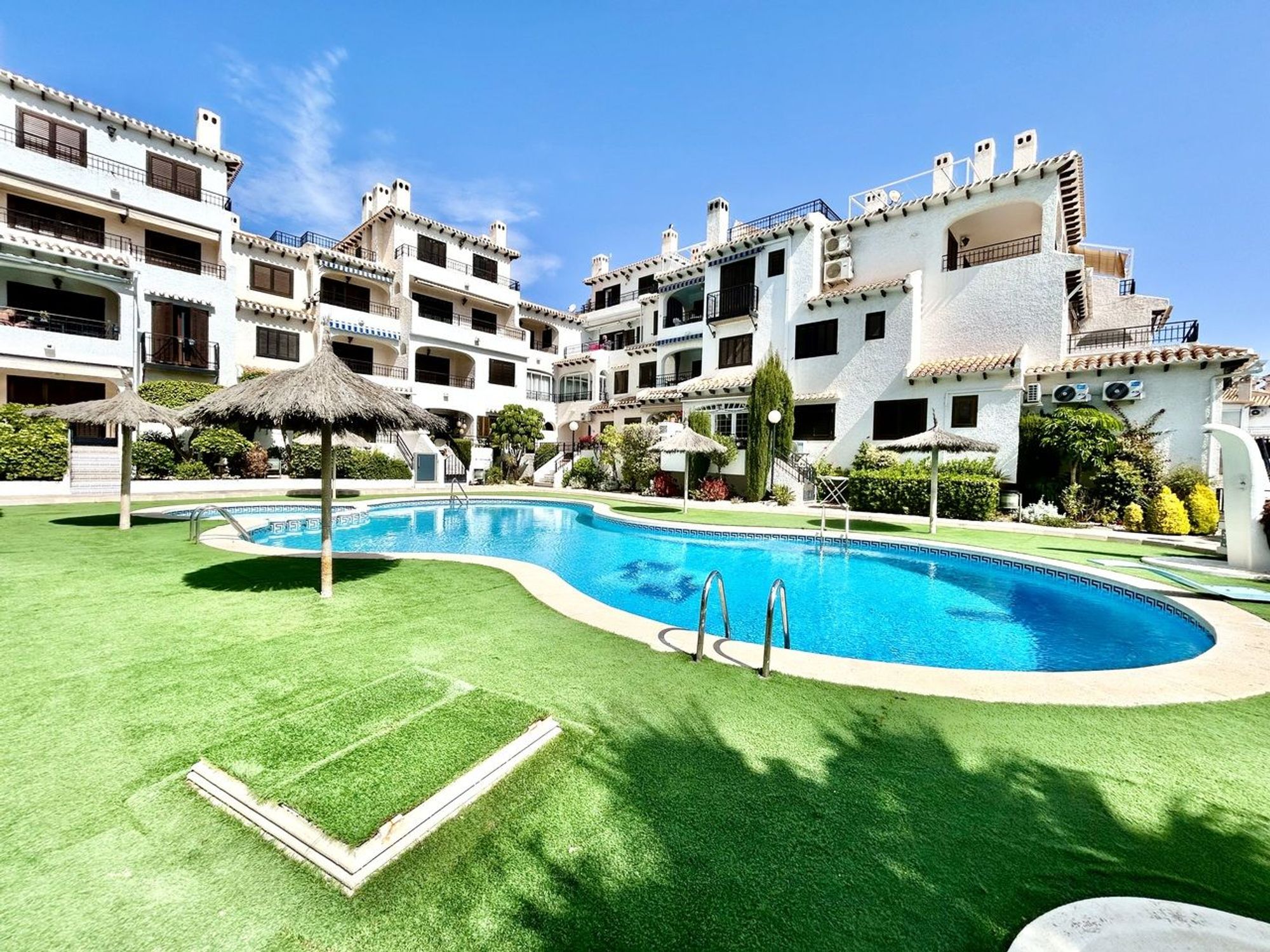 Apartments for sale 2 bd in Orihuela, Alicante