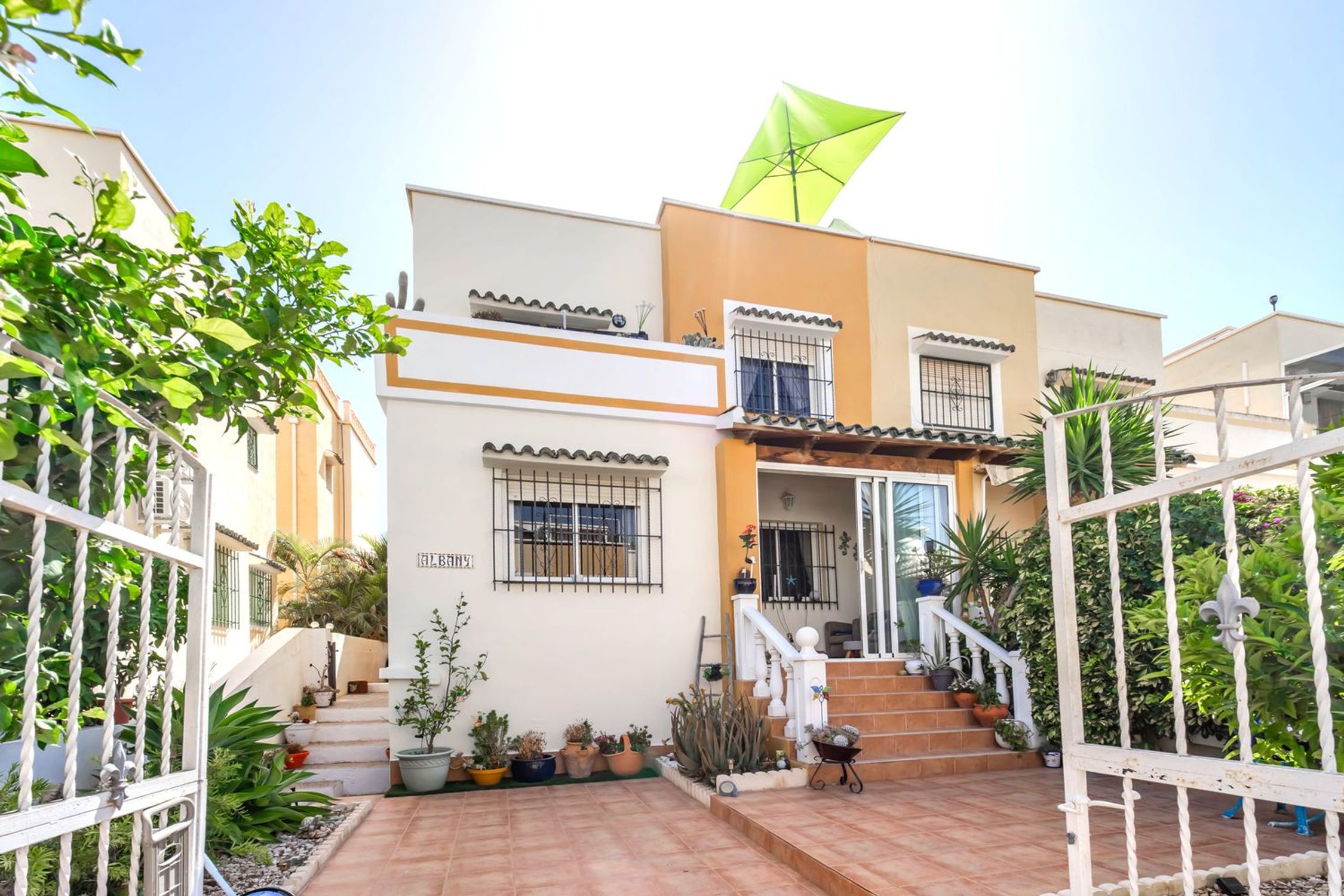 Houses for sale 3 bd in Orihuela, Alicante
