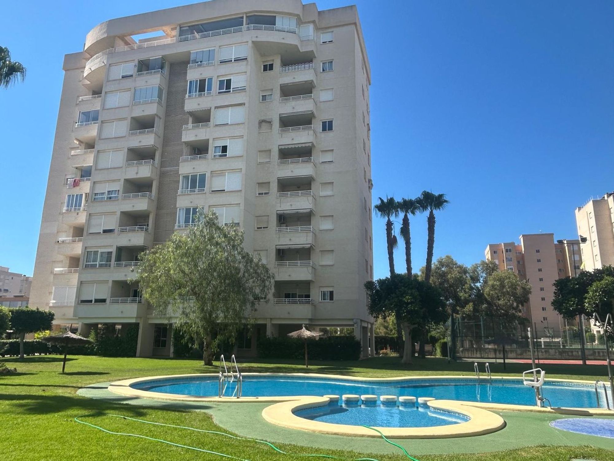 Apartments for sale 3 bd in Alicante / Alacant, Alicante