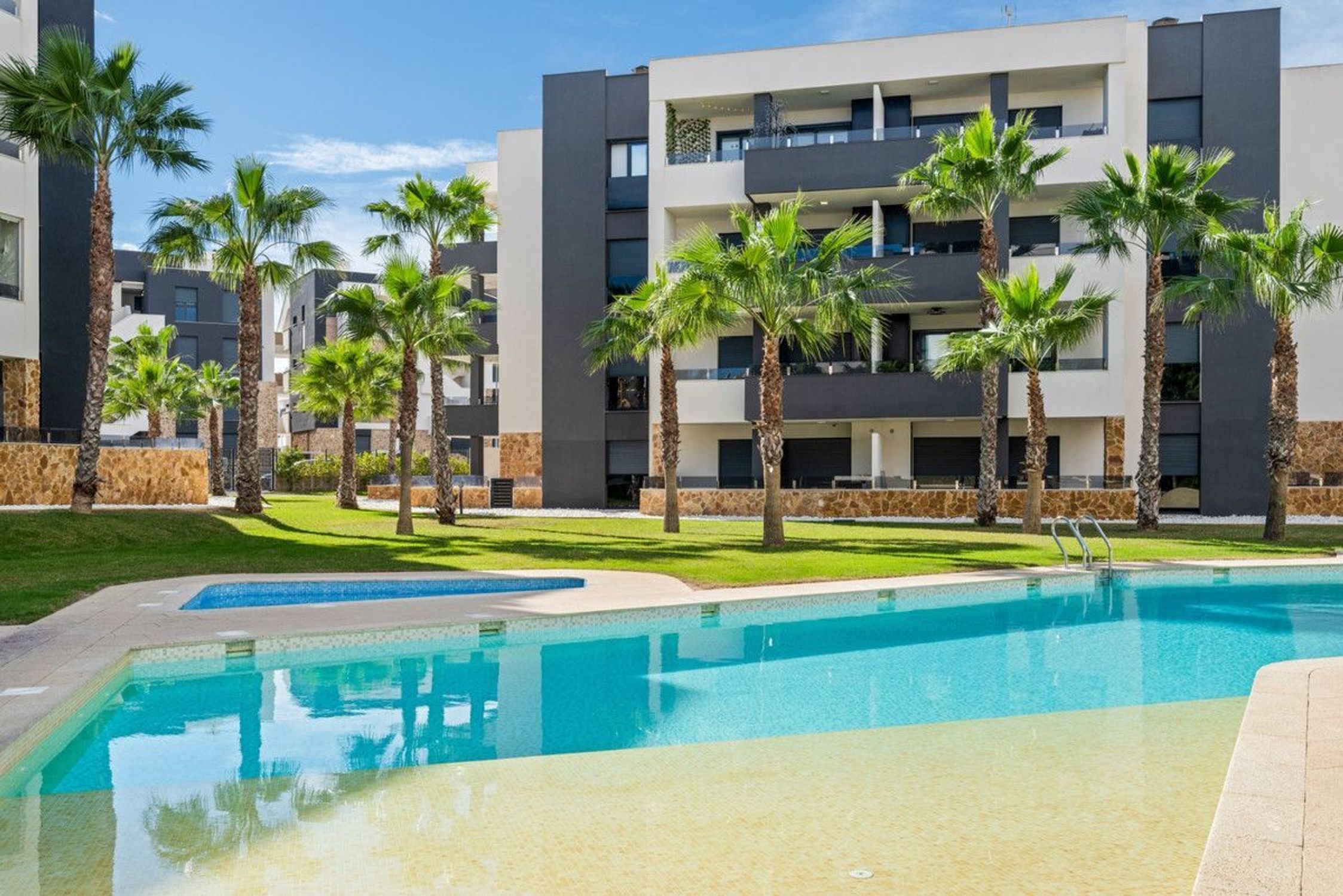 Apartments for sale 2 bd in Orihuela, Alicante