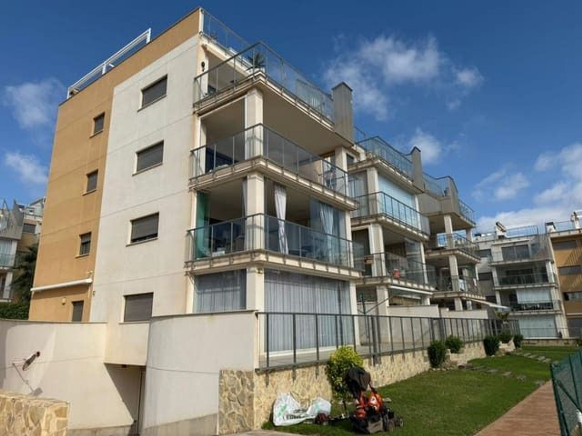 Квартири на продаж 2 bd in Торрев'єха, Аліканте