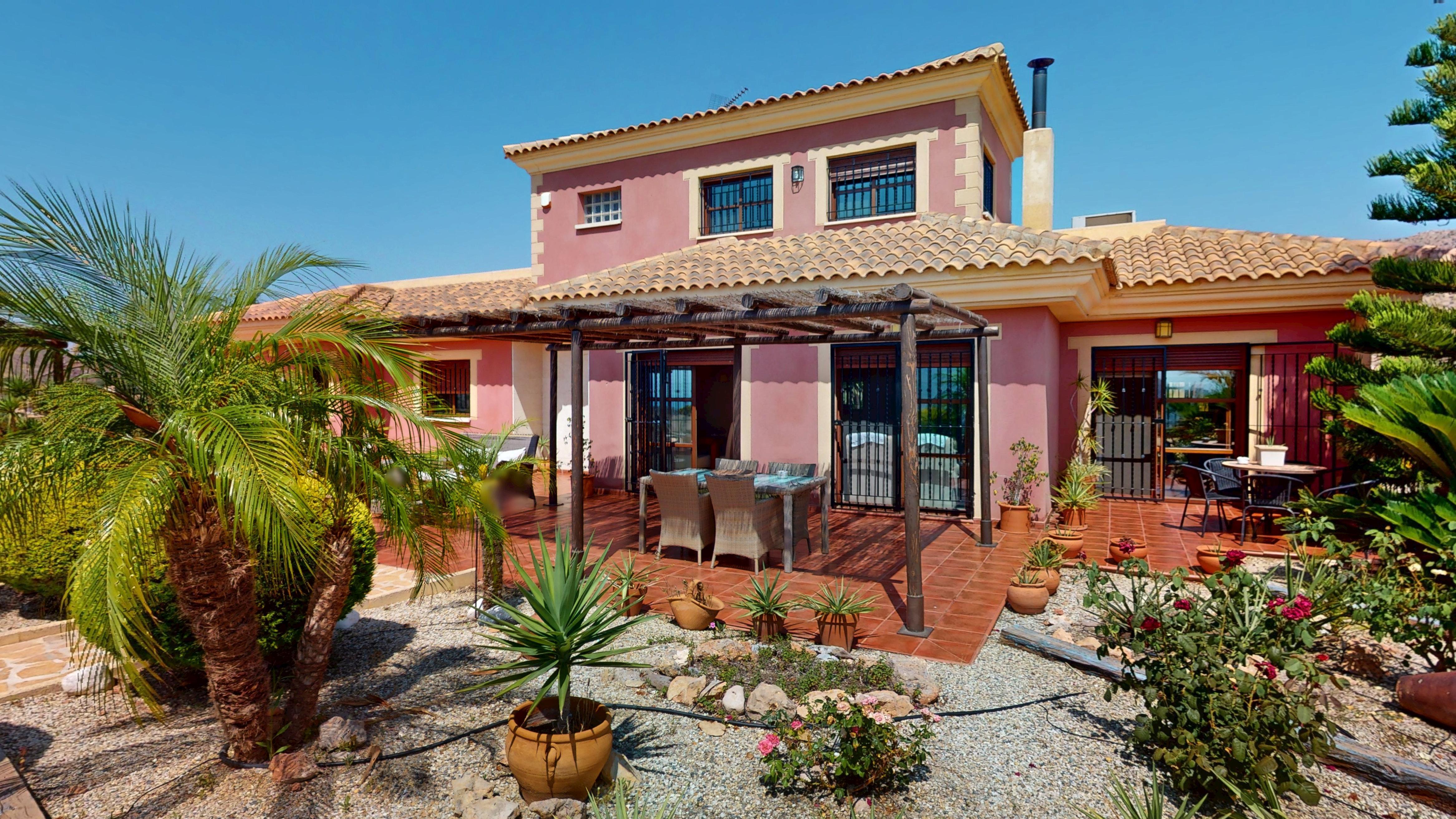 Houses for sale 5 bd in Águilas, Murcia