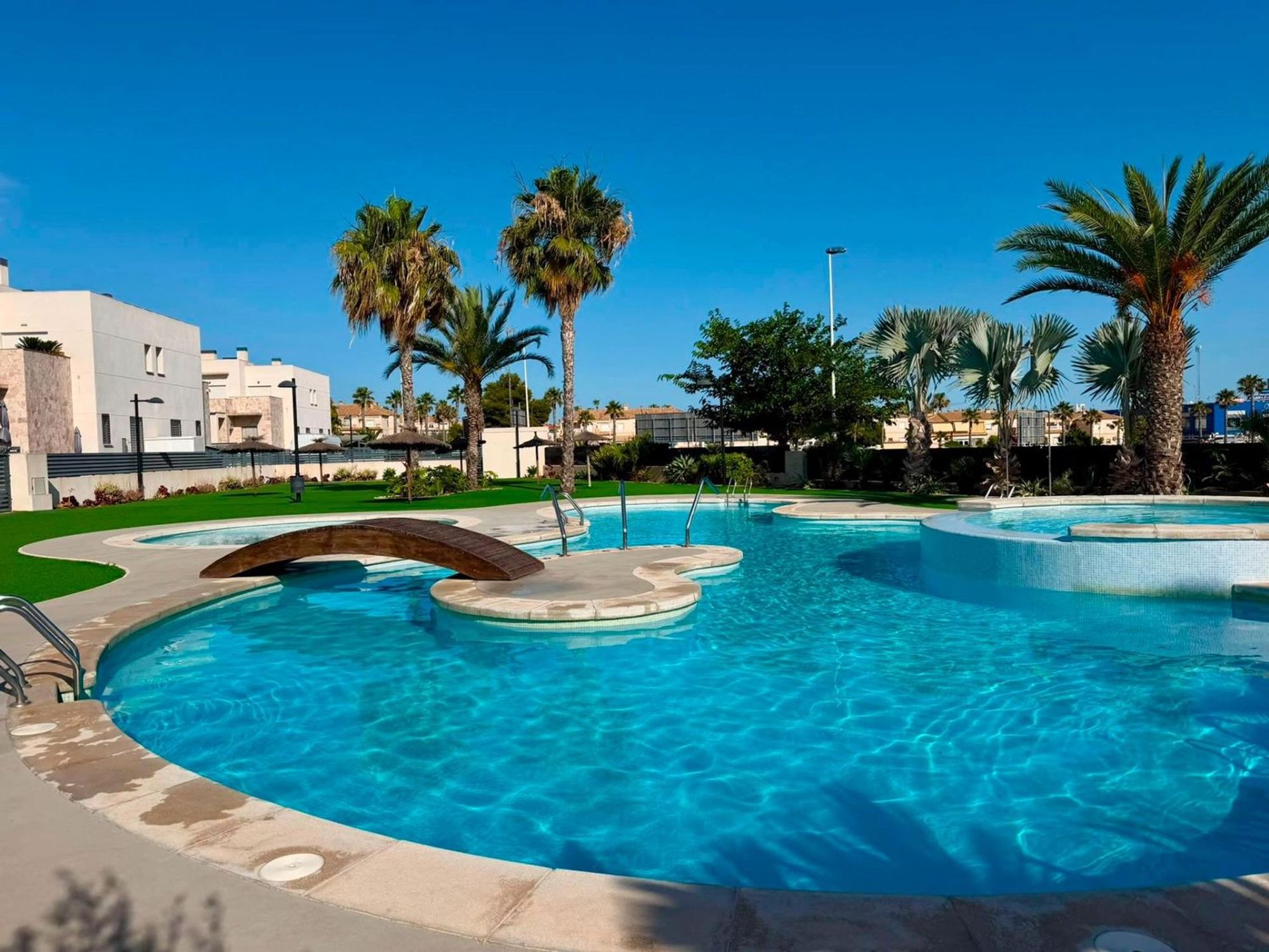 Apartments for sale 2 bd in Torrevieja, Alicante
